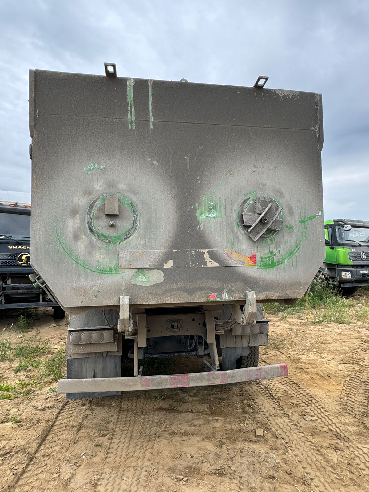 Shacman (Shaanxi) SX* 8x4 Самосвал 2021 г. - фото 3