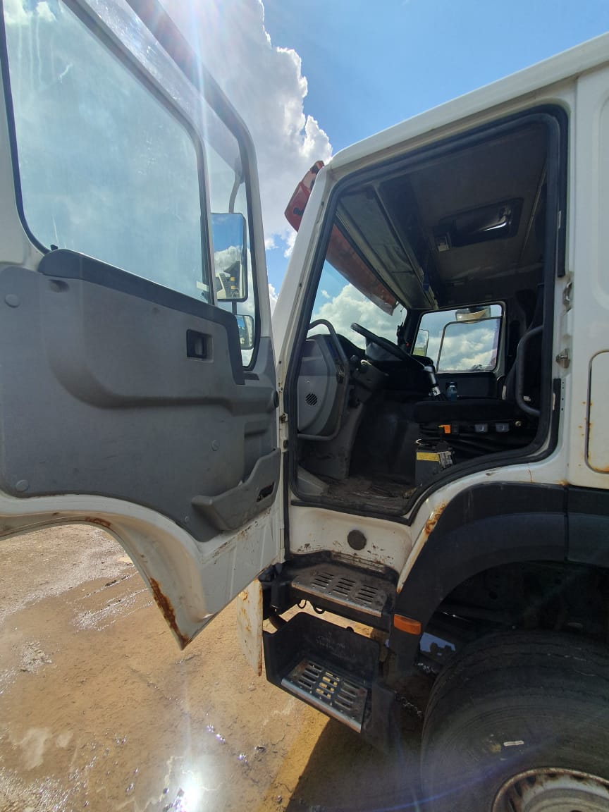 Howo ZZ* 8x4 Самосвал 2018 г. - фото 12