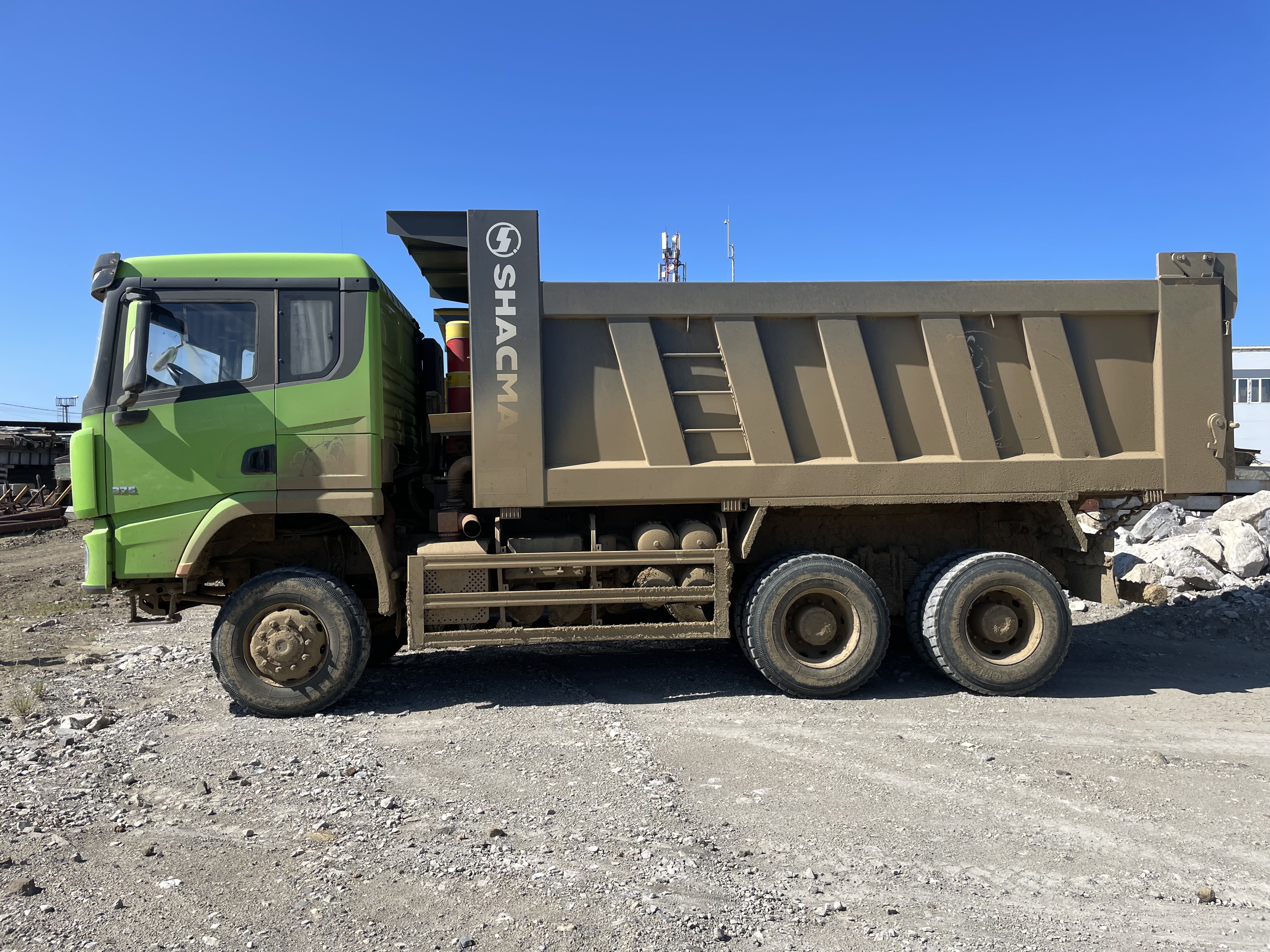 Shacman (Shaanxi) SX* 6x6 Самосвал 2023 г. - фото 2