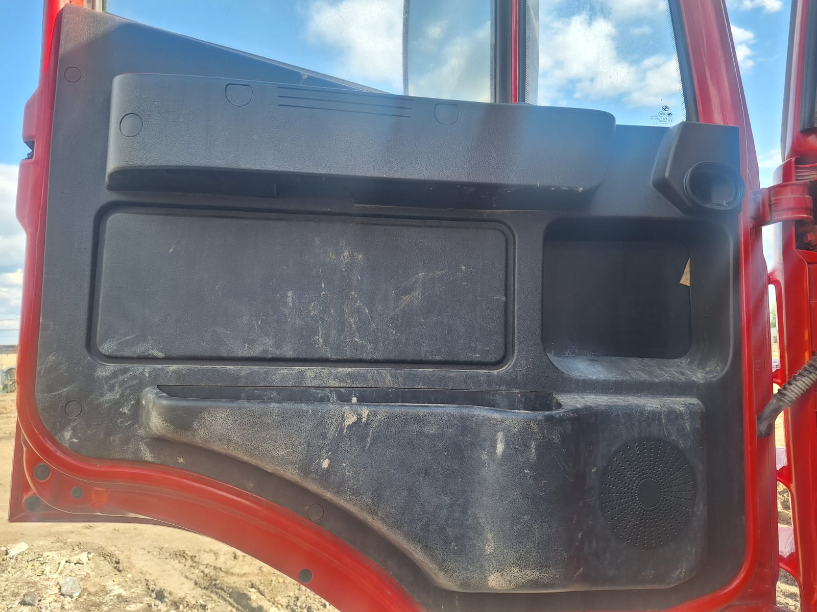 HONGYAN 908 8x4 Самосвал 2022 г. - фото 20