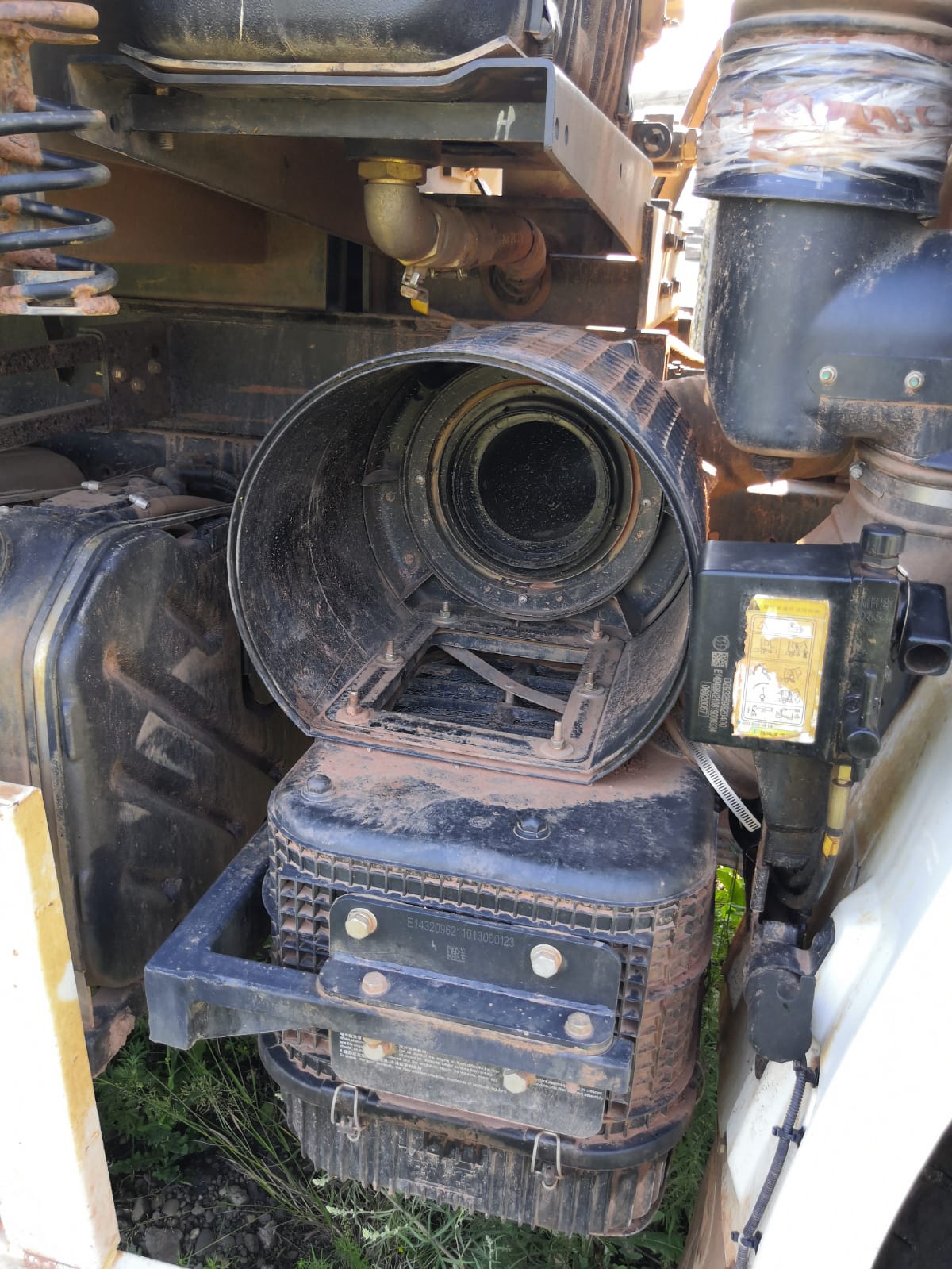 Shacman (Shaanxi) SX* 6x6 Самосвал 2021 г. - фото 10