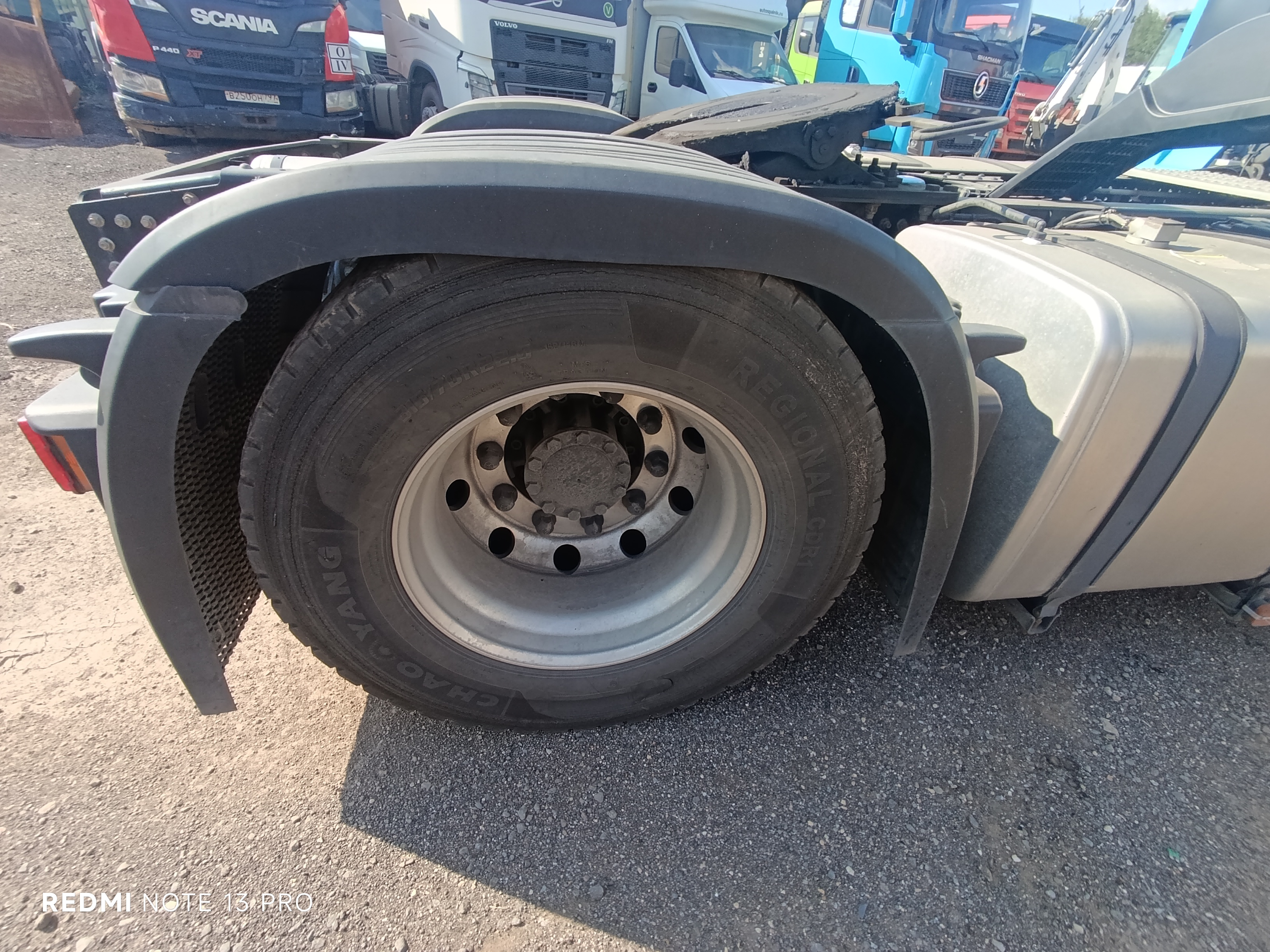 Shacman (Shaanxi) SX* 4x2 Седельный тягач 2023 г. - фото 11