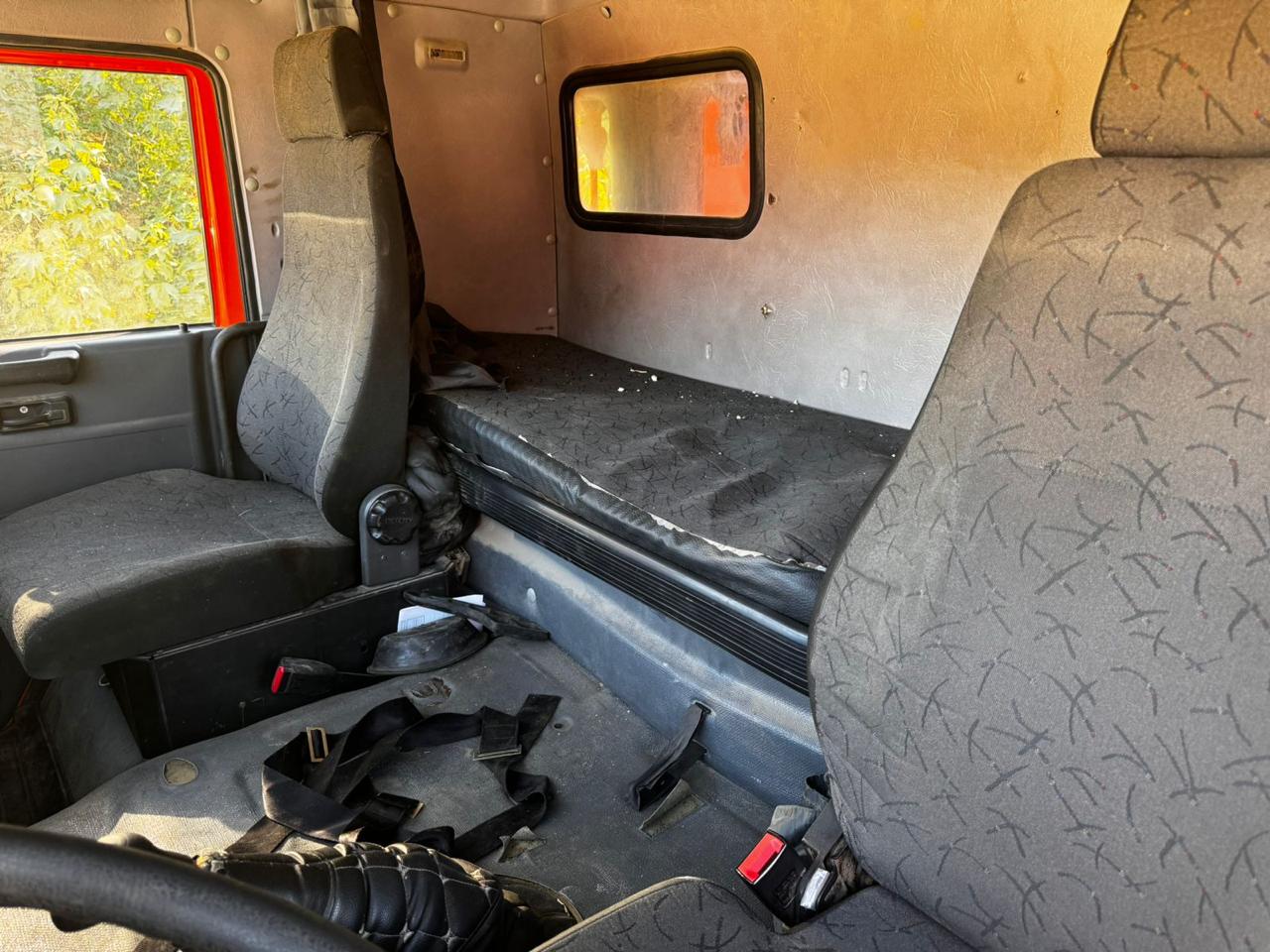 ЭНЕРГОТЕХПРОМ-ИНВЕСТ 6535* на шасси КамАЗ 65115 6x4 Зерновоз 2022 г. - фото 5