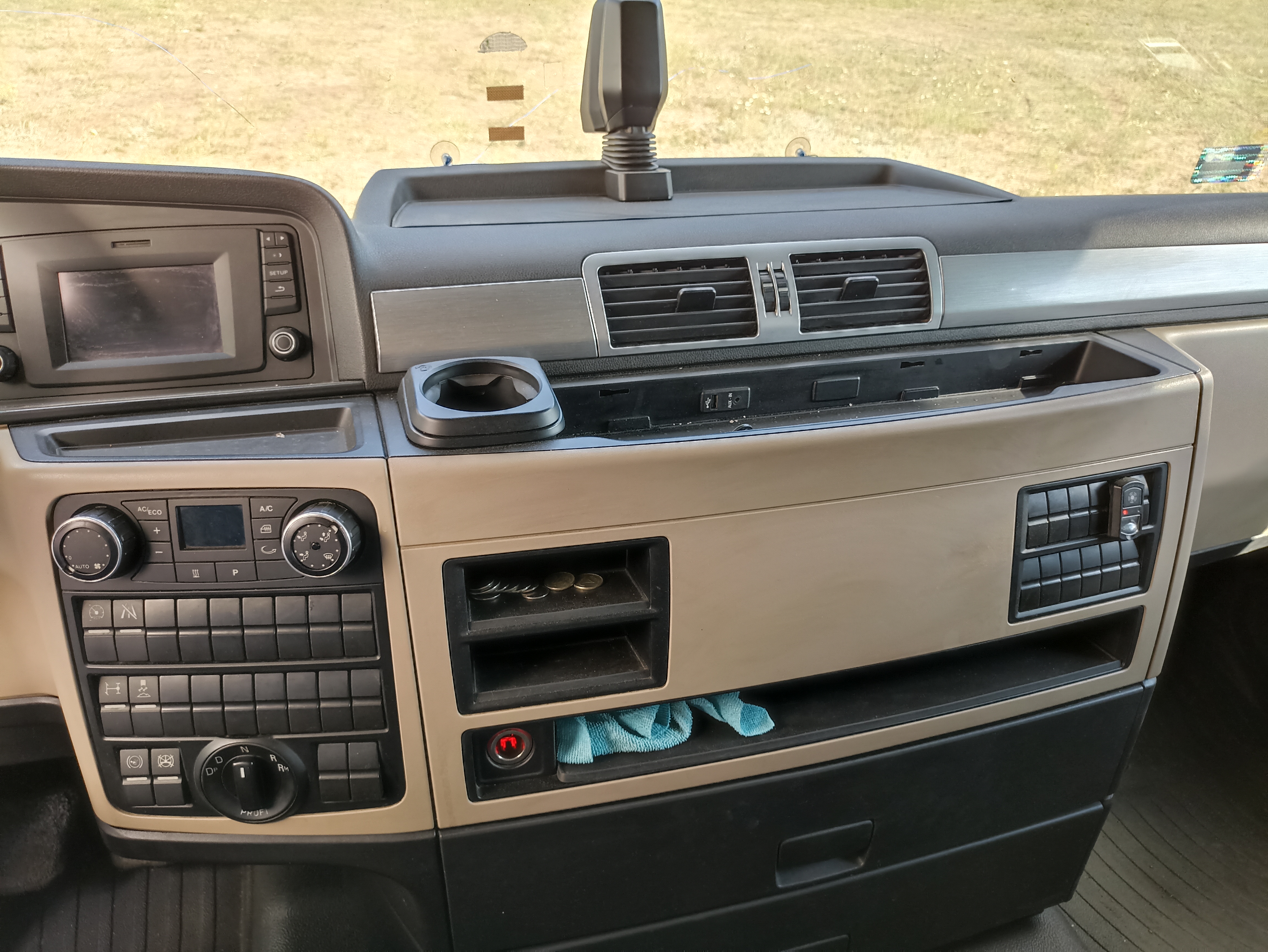 MAN TGX 4X2 Седельный тягач 2020 г. - фото 9