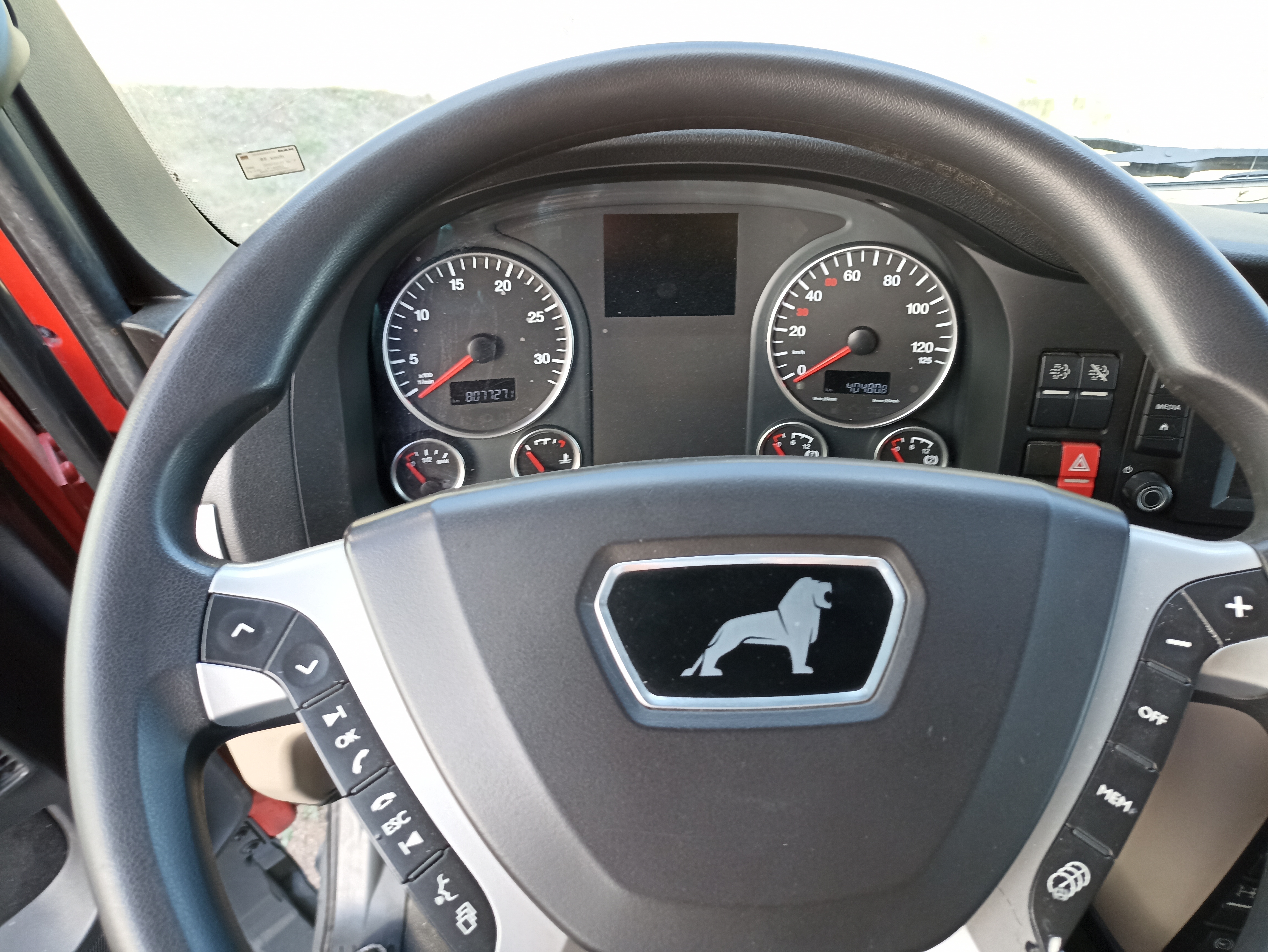 MAN TGX 4X2 Седельный тягач 2020 г. - фото 11