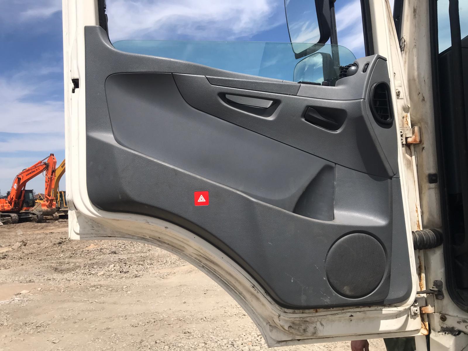 КамАЗ 5490 4x2 Седельный тягач 2016 г. - фото 6