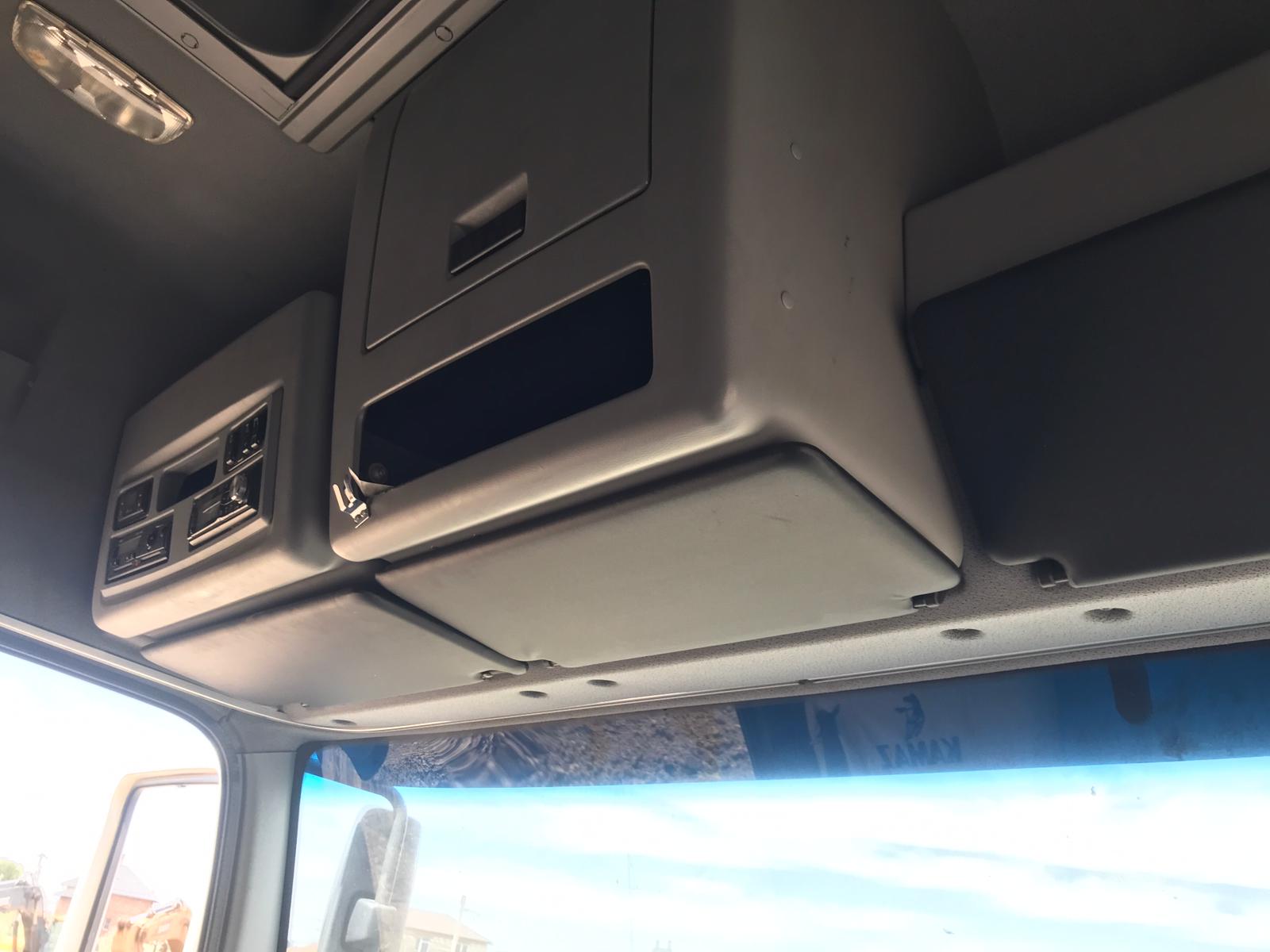 КамАЗ 5490 4x2 Седельный тягач 2016 г. - фото 8