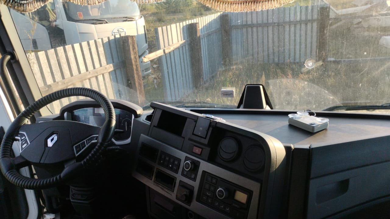 Renault T 4x2 Седельный тягач 2017 г. - фото 8