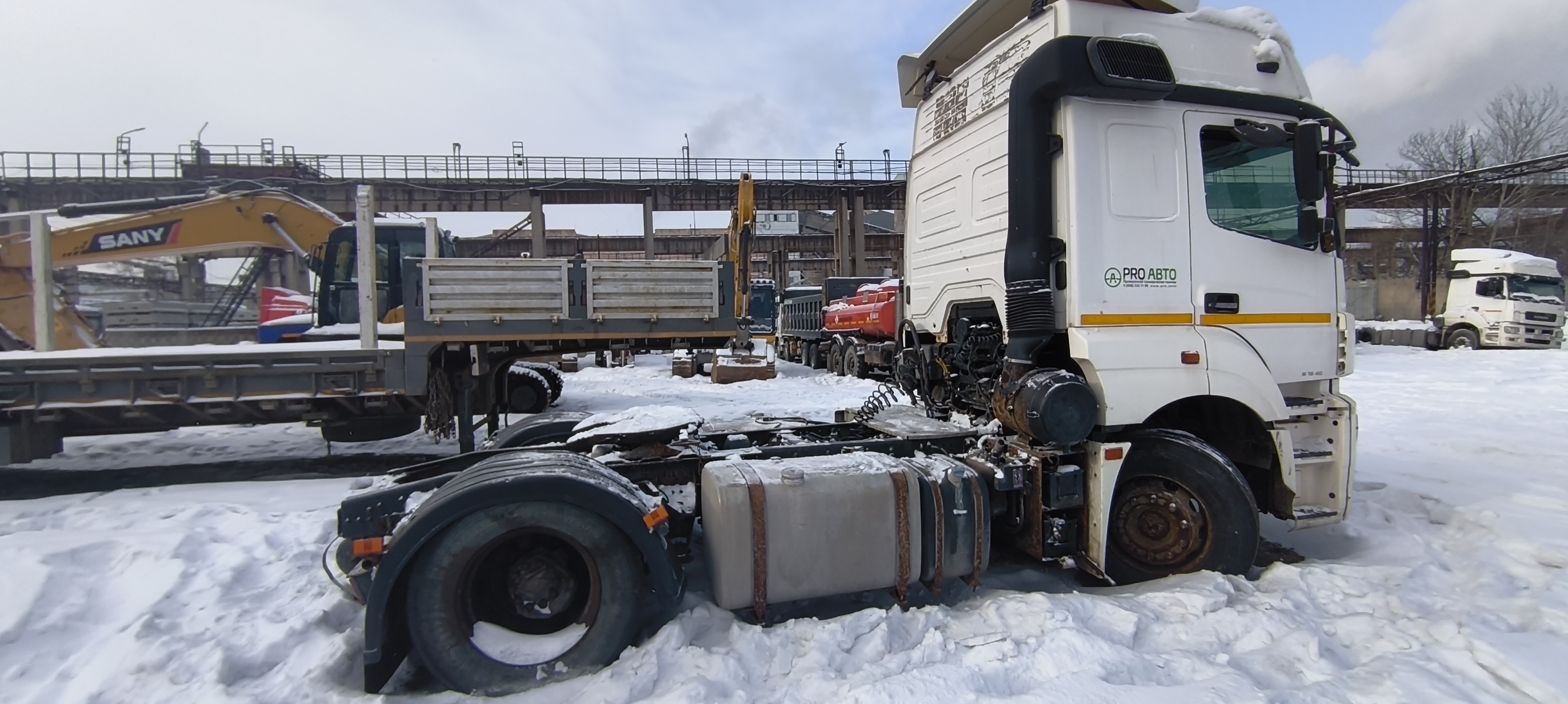 КамАЗ 5490 4x2 Седельный тягач 2015 г. - фото 4