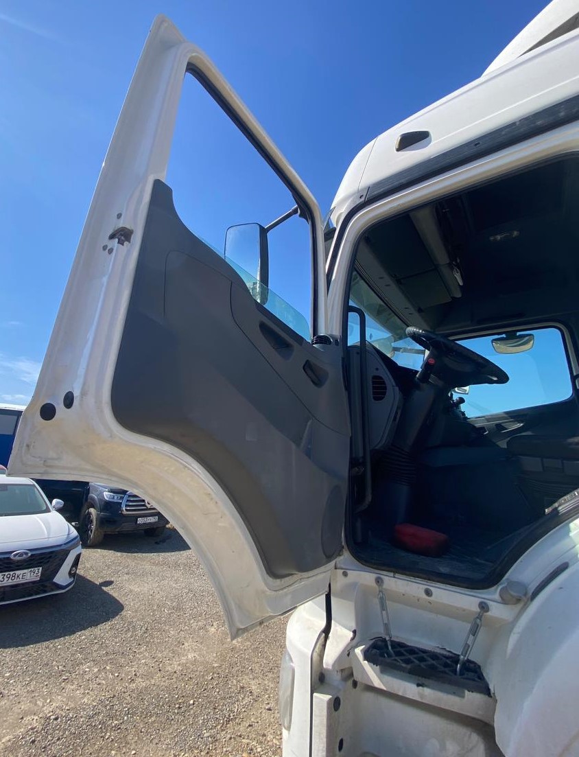 КамАЗ 5490 4x2 Седельный тягач 2018 г. - фото 6