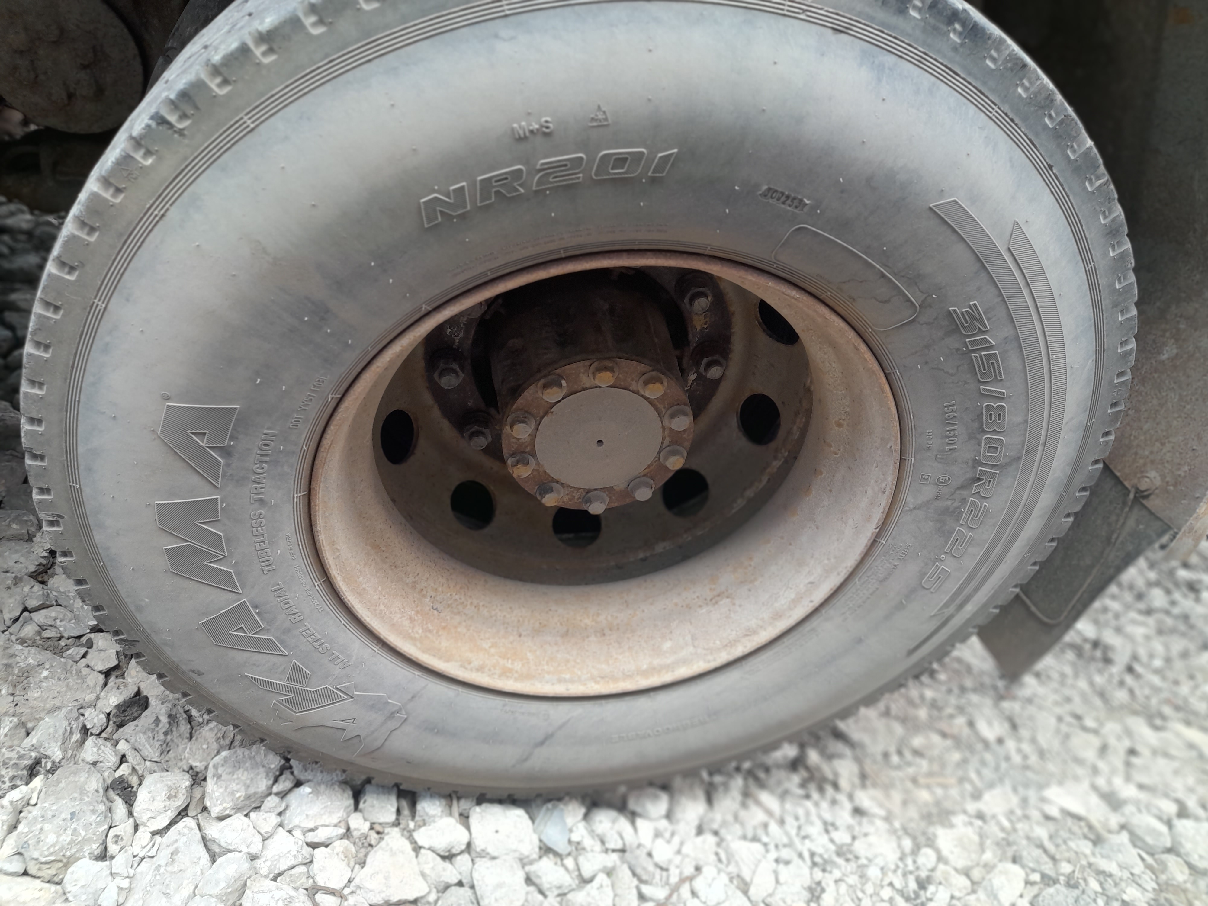 Автомастер 5589* на шасси FAW CA 3250 6x4 Зерновоз 2022 г. - фото 10