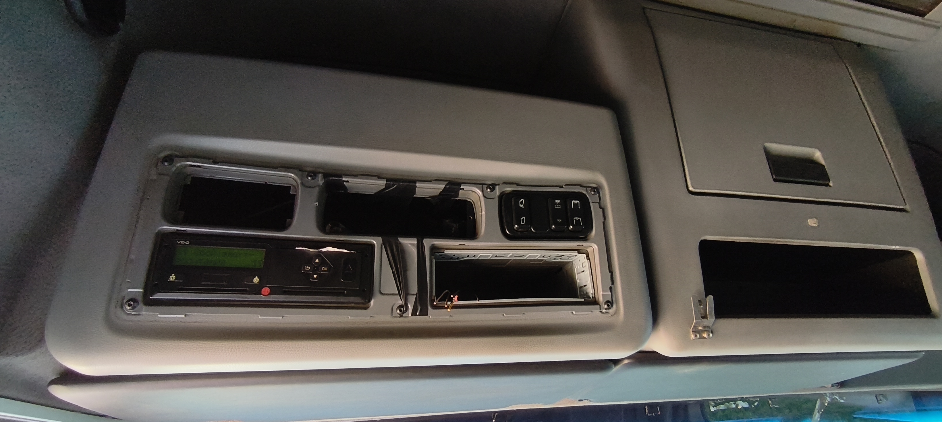 КамАЗ 5490 4x2 Седельный тягач 2018 г. - фото 10