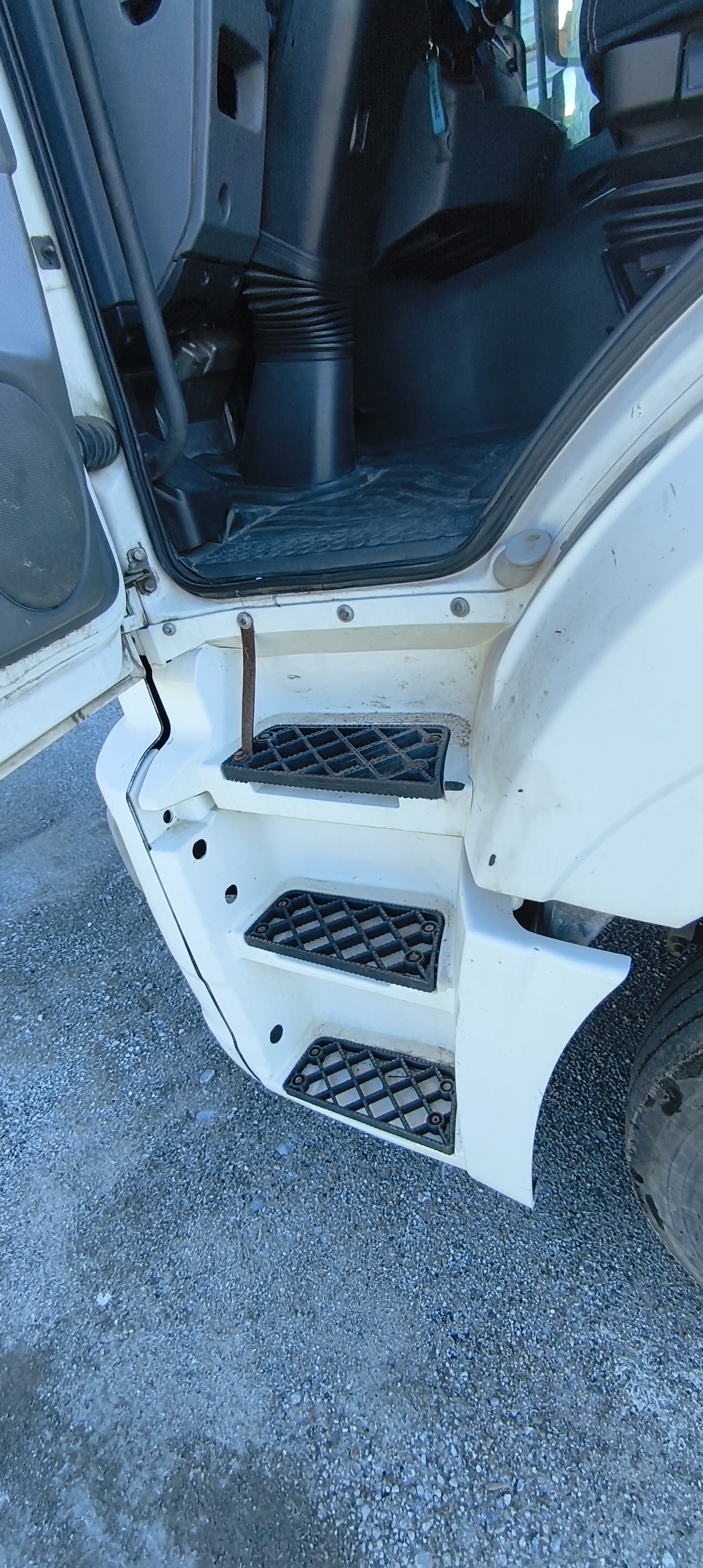 КамАЗ 5490 4x2 Седельный тягач 2018 г. - фото 15