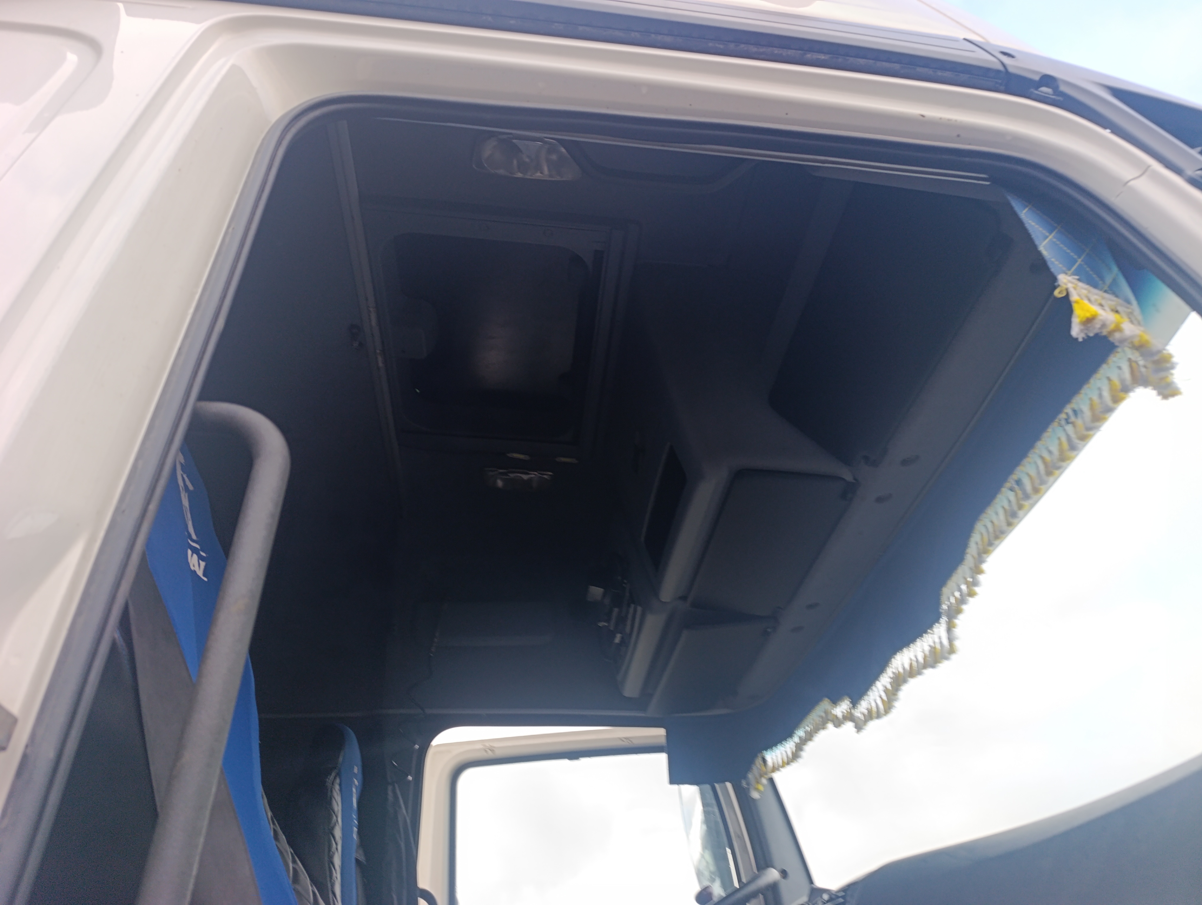 КамАЗ 5490 4x2 Седельный тягач 2018 г. - фото 11