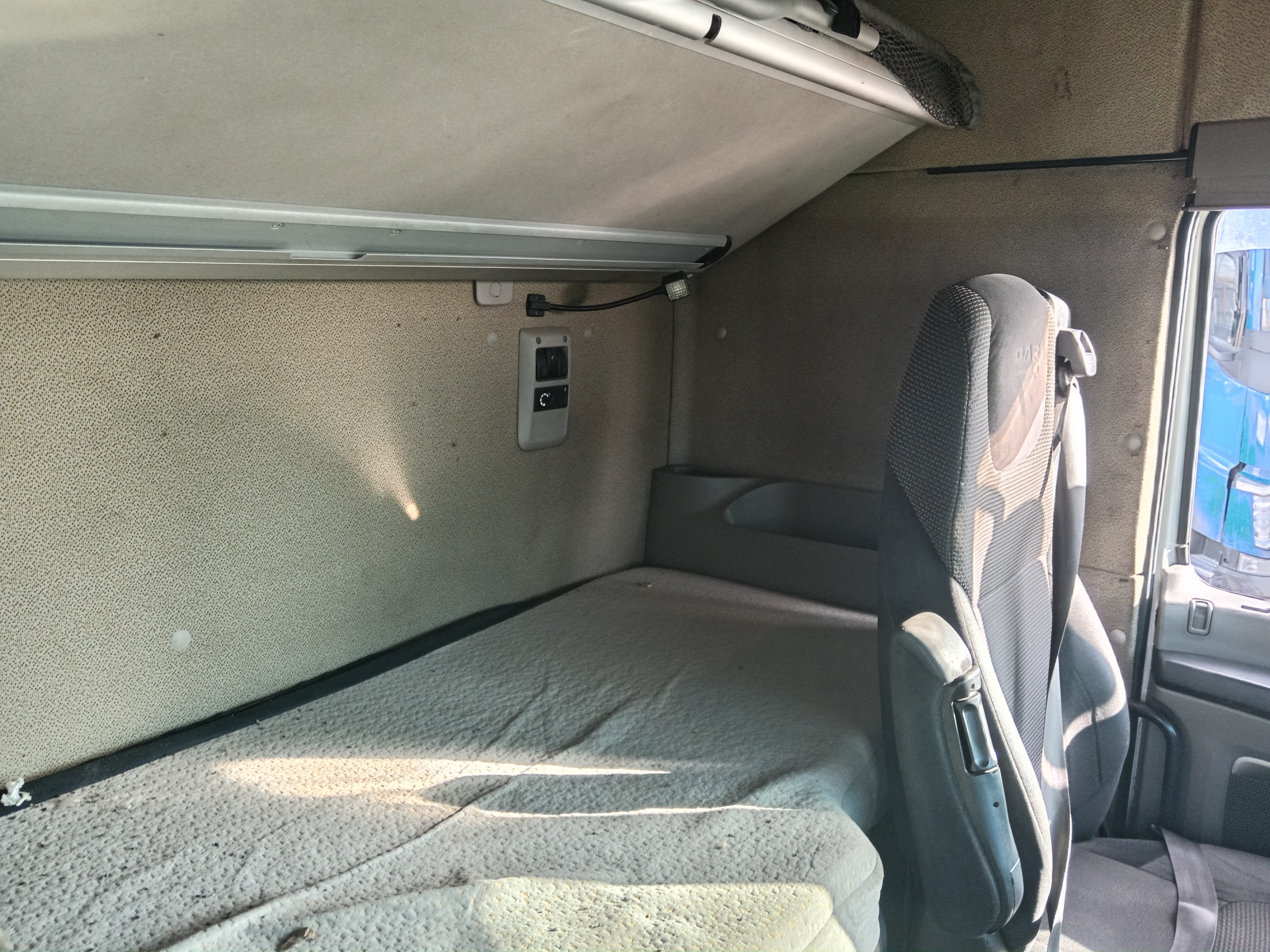 DAF XF 4x2 Седельный тягач 2016 г. - фото 15