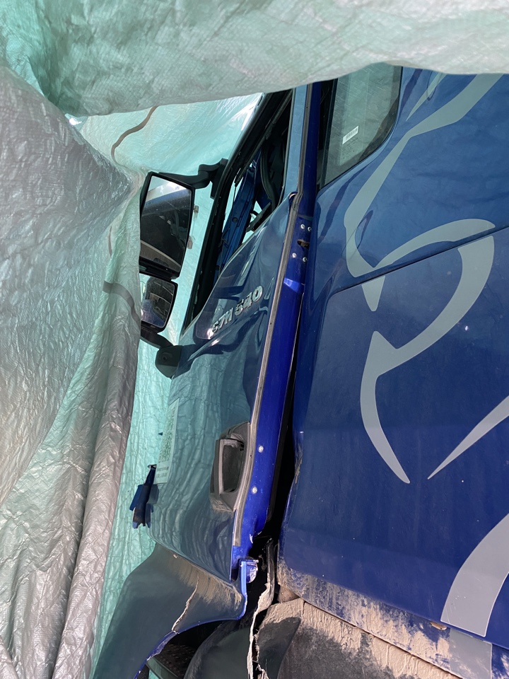 SITRAK C7H 6x4 Седельный тягач 2022 г. - фото 2