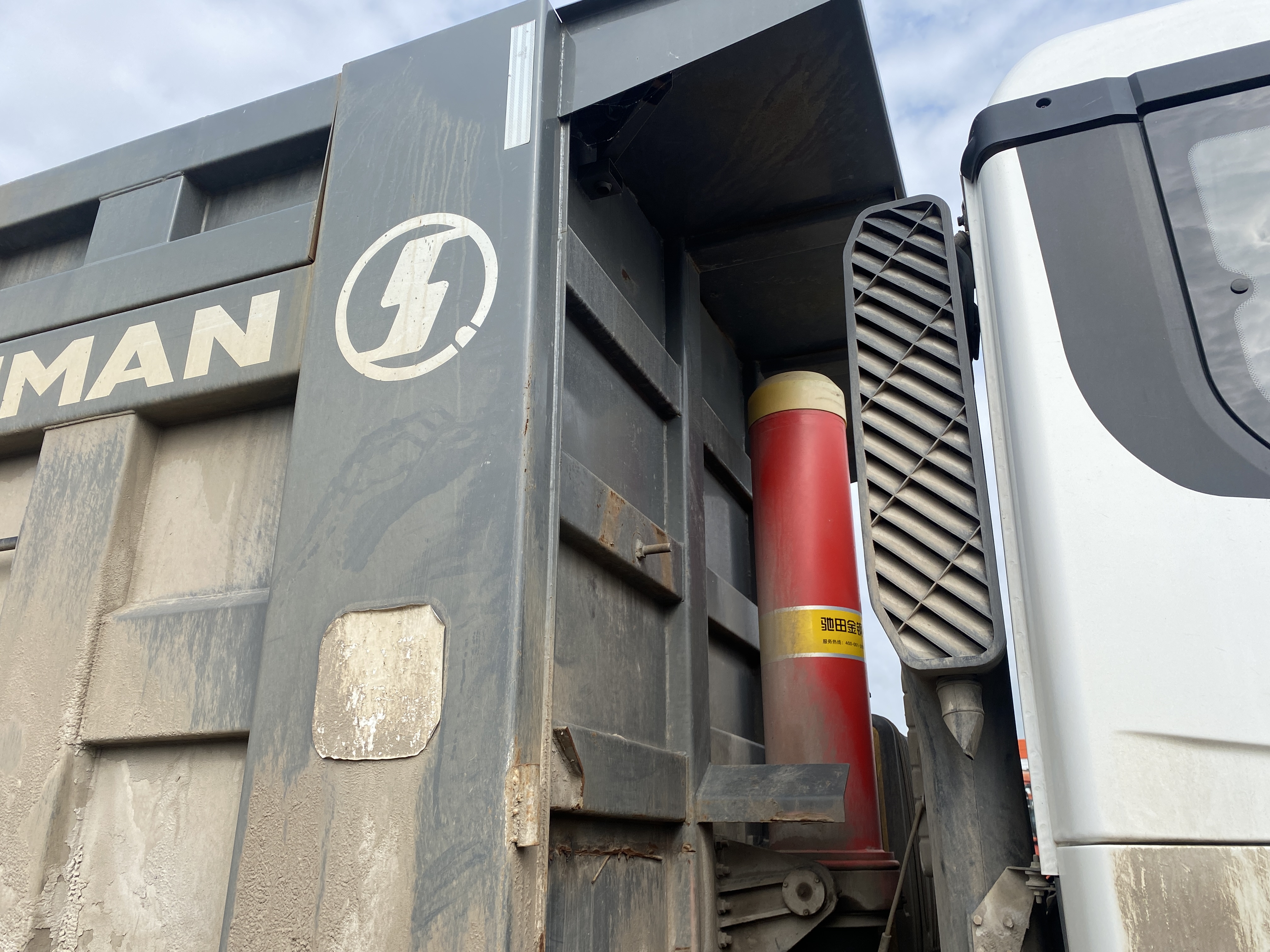 Shacman (Shaanxi) SX* 8x4 Самосвал 2022 г. - фото 6