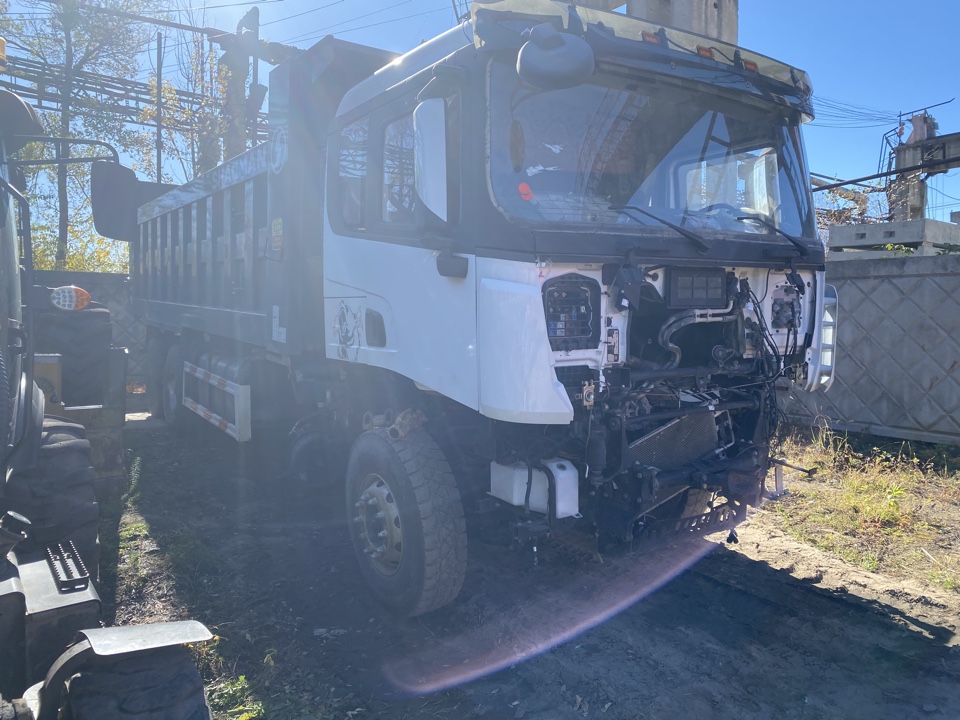 Shacman (Shaanxi) SX* 8x4 Самосвал 2022 г.