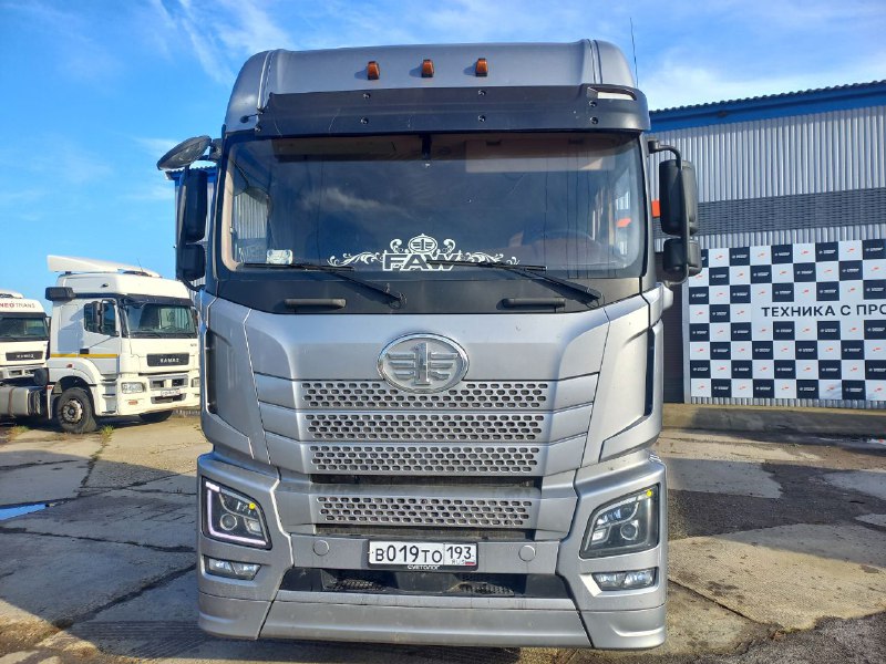 FAW JH6 4x2 Седельный тягач 2023 г.