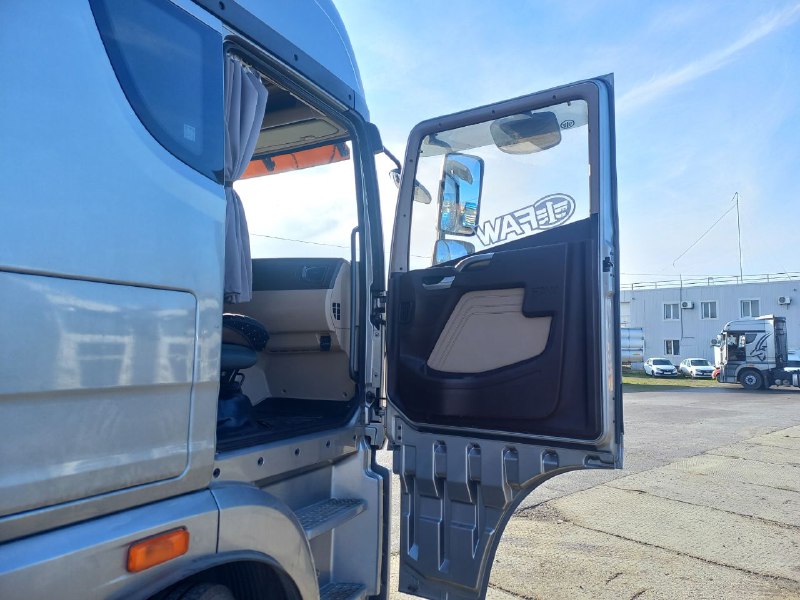 FAW JH6 4x2 Седельный тягач 2023 г. - фото 14