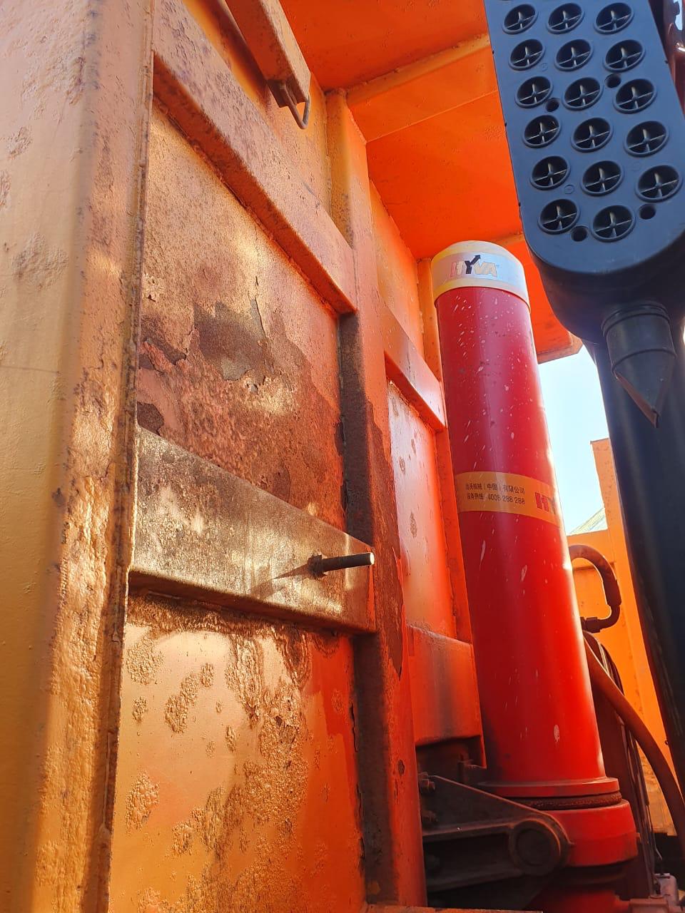 Shacman (Shaanxi) SX* 6x4 Самосвал 2017 г. - фото 13