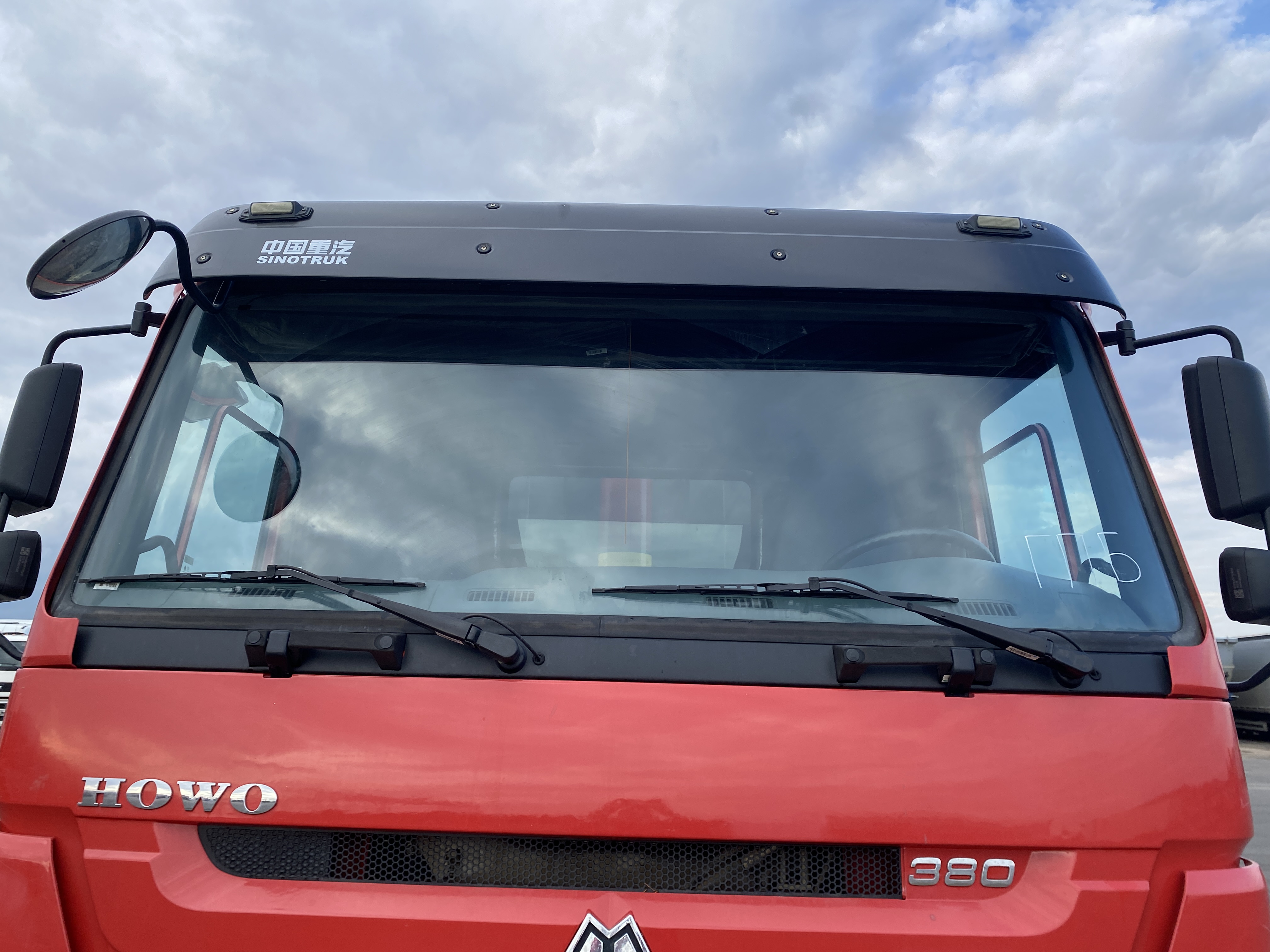 Howo ZZ* 8x4 Самосвал 2023 г. - фото 14