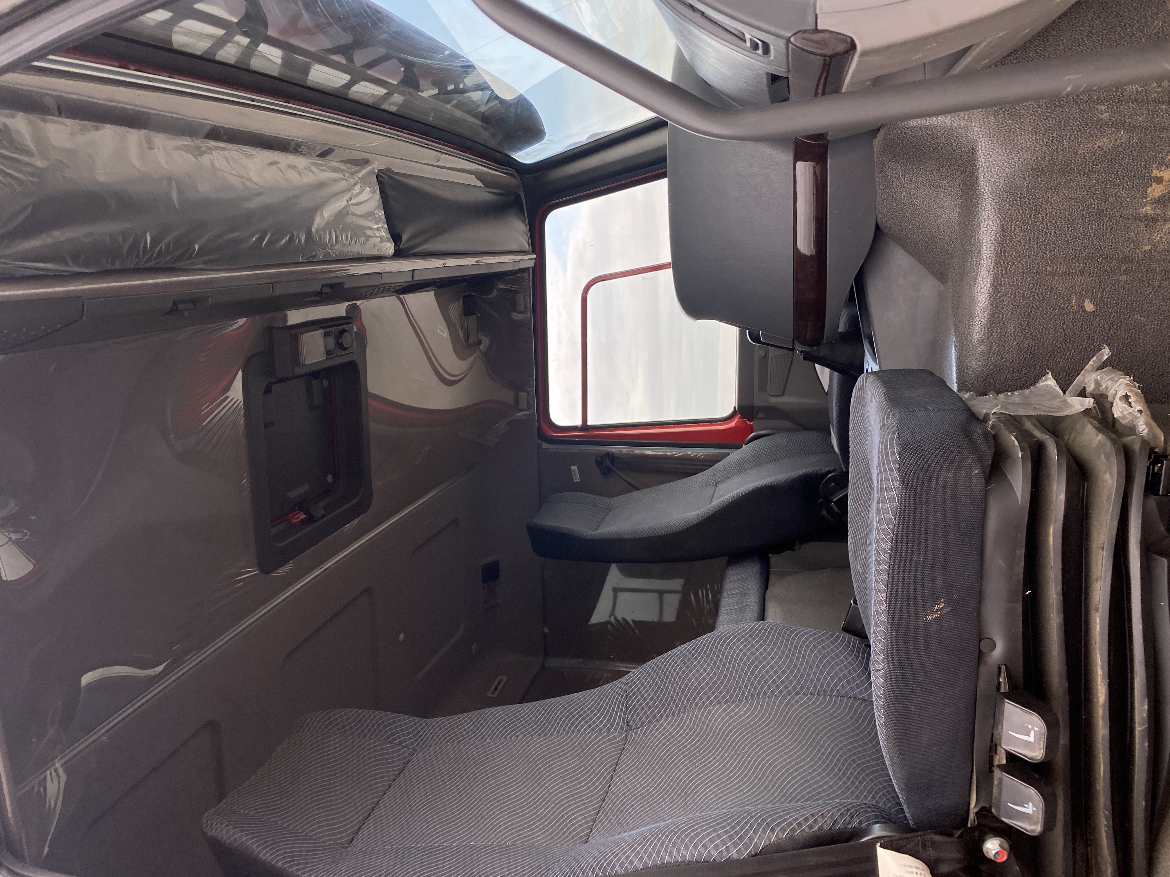 Howo ZZ* 8x4 Самосвал 2023 г. - фото 16