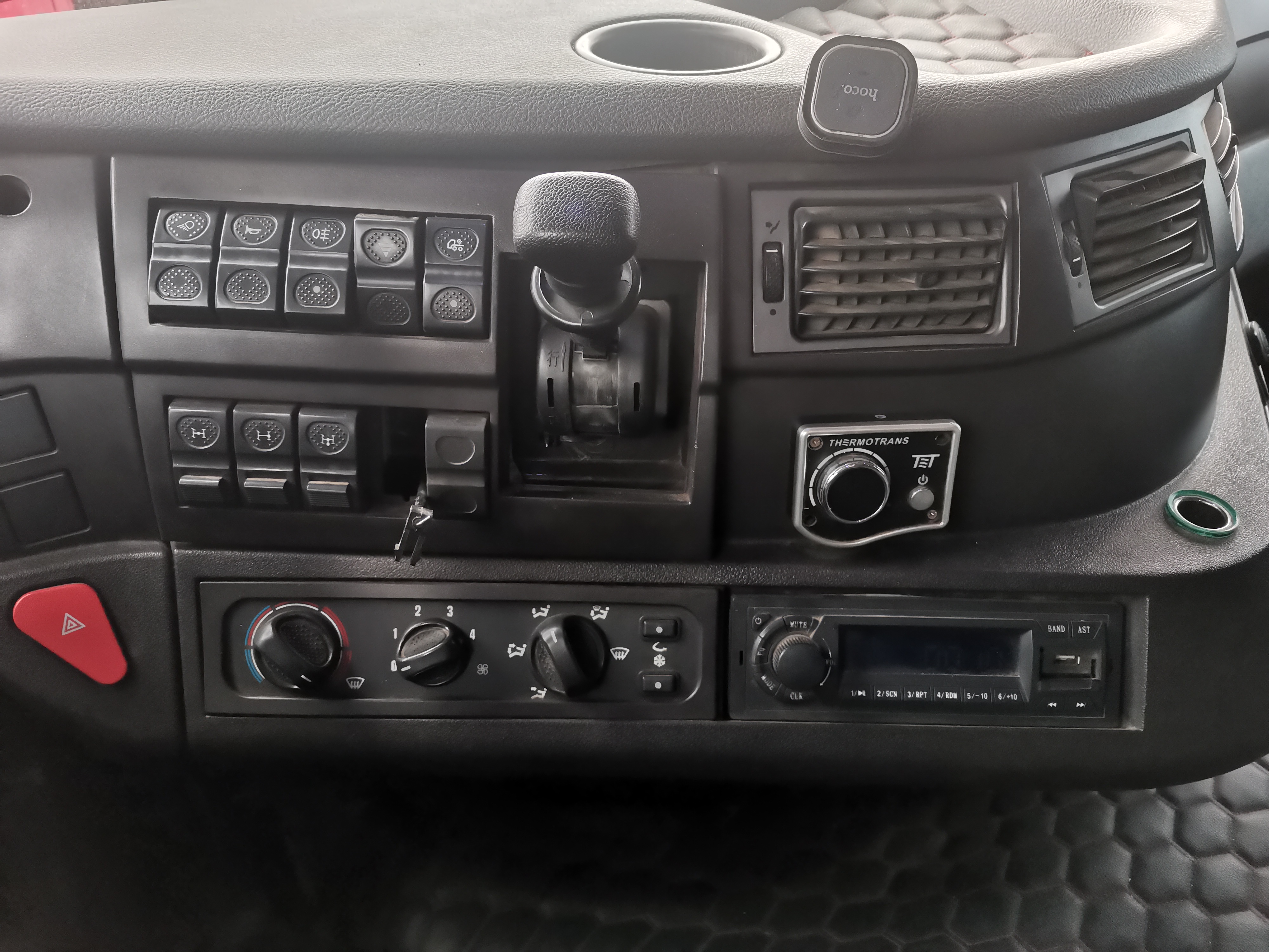 HONGYAN 908 8x4 Самосвал 2021 г. - фото 10