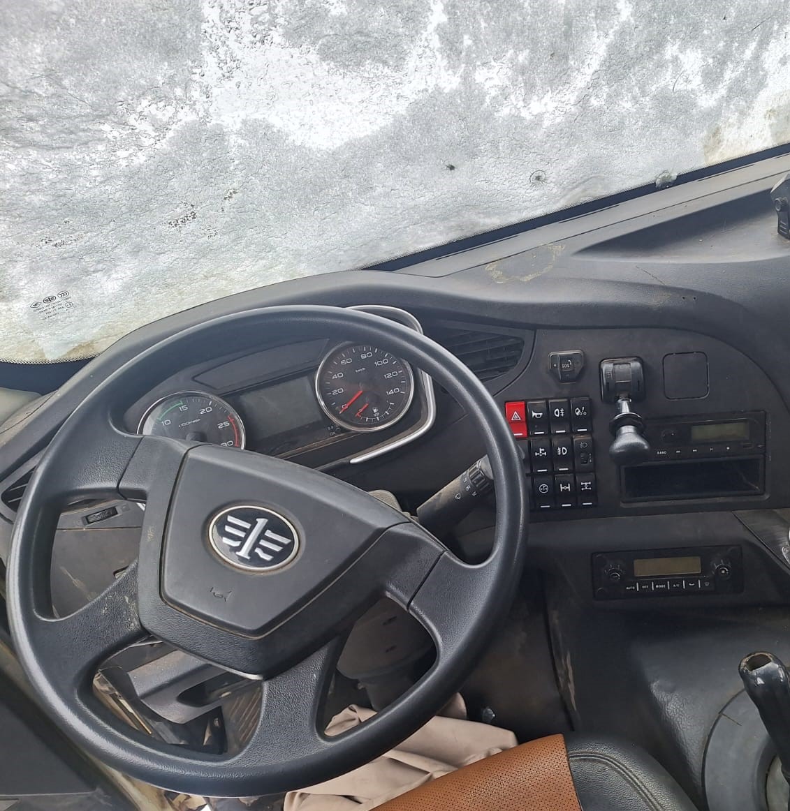 Автомастер 6589* на шасси FAW CA 3310 8x4 Самосвал 2022 г. - фото 8