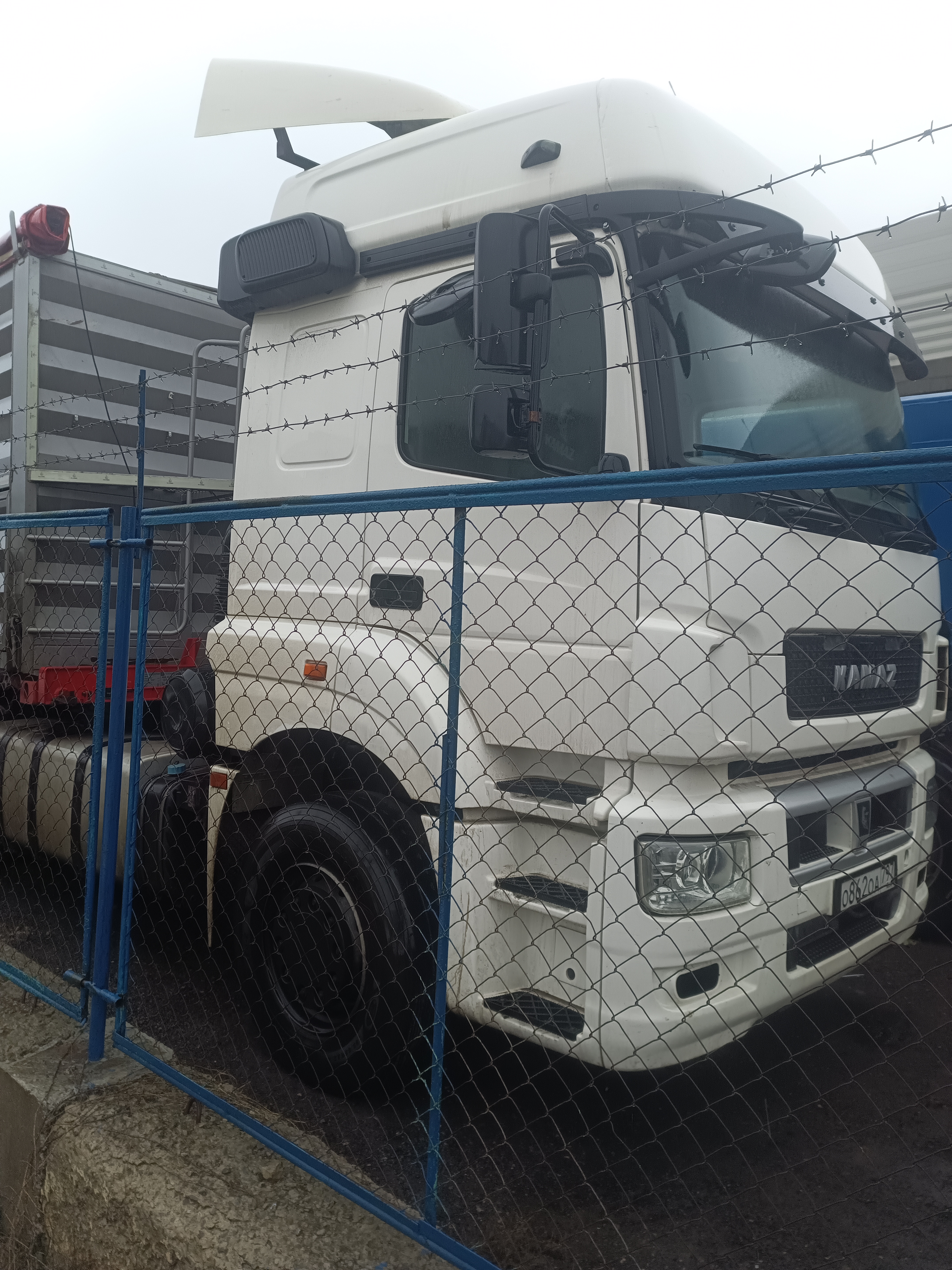 КамАЗ 5490 4x2 Седельный тягач 2021 г. - фото 2