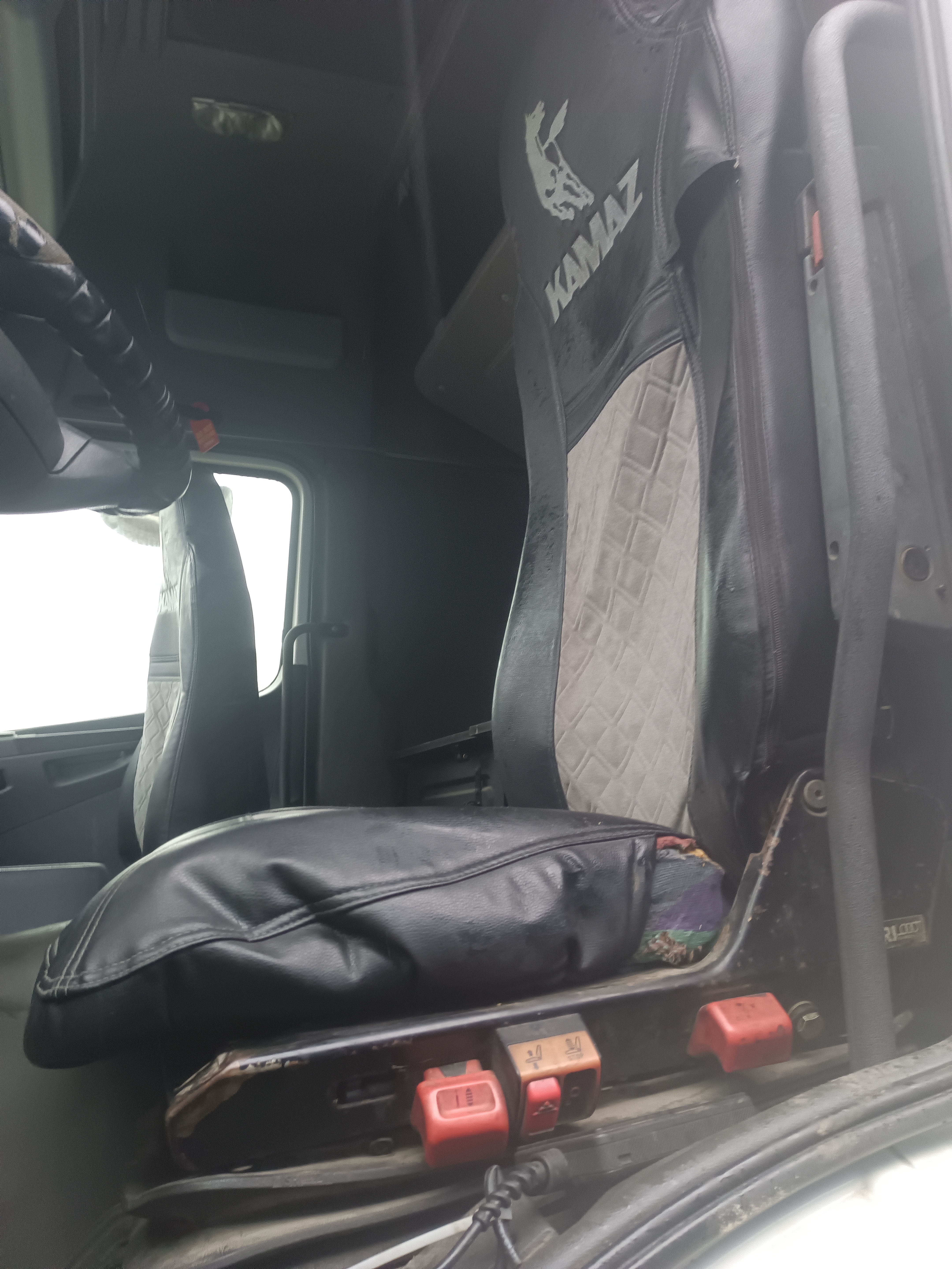 КамАЗ 5490 4x2 Седельный тягач 2021 г. - фото 7