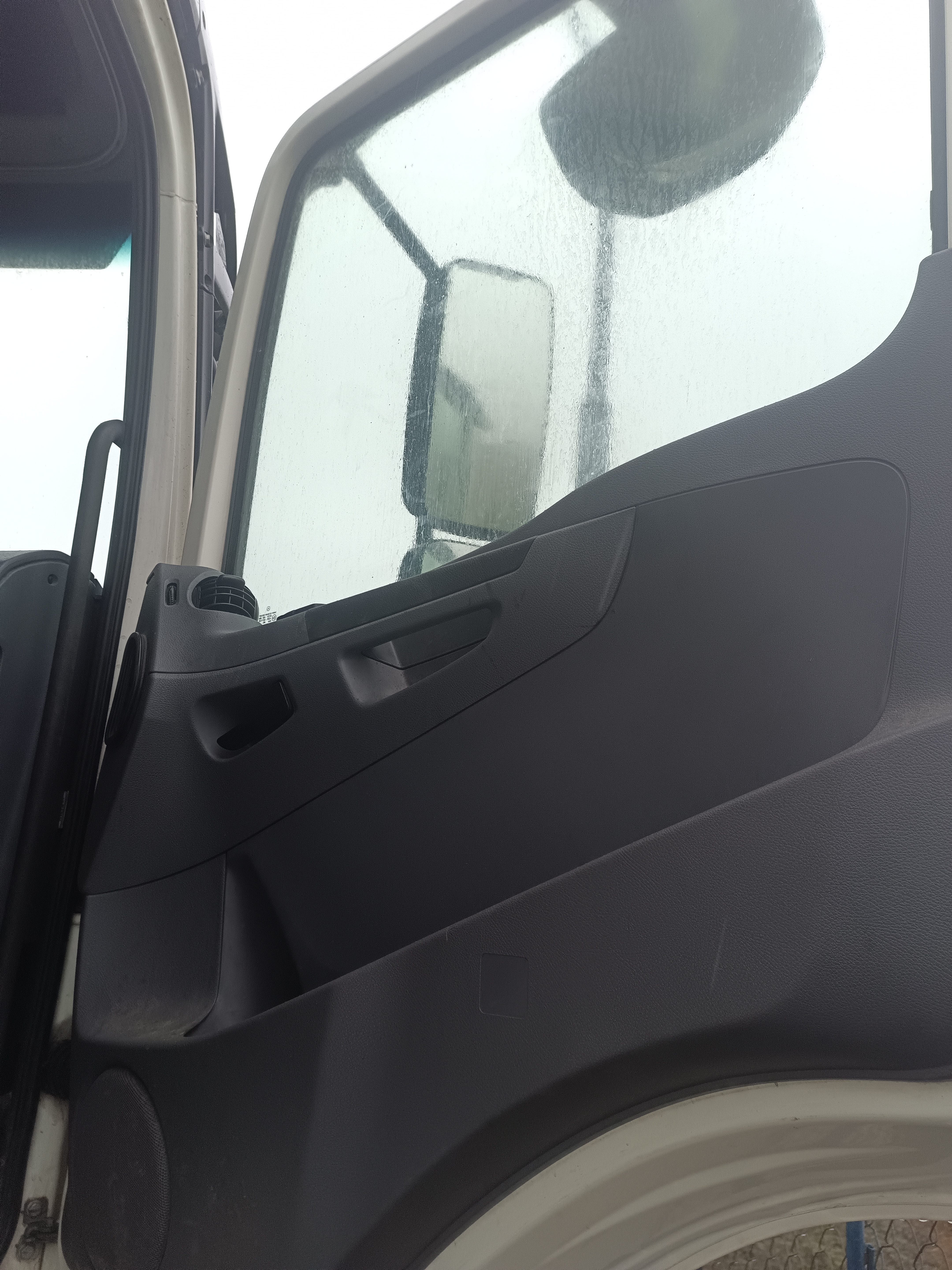 КамАЗ 5490 4x2 Седельный тягач 2021 г. - фото 8