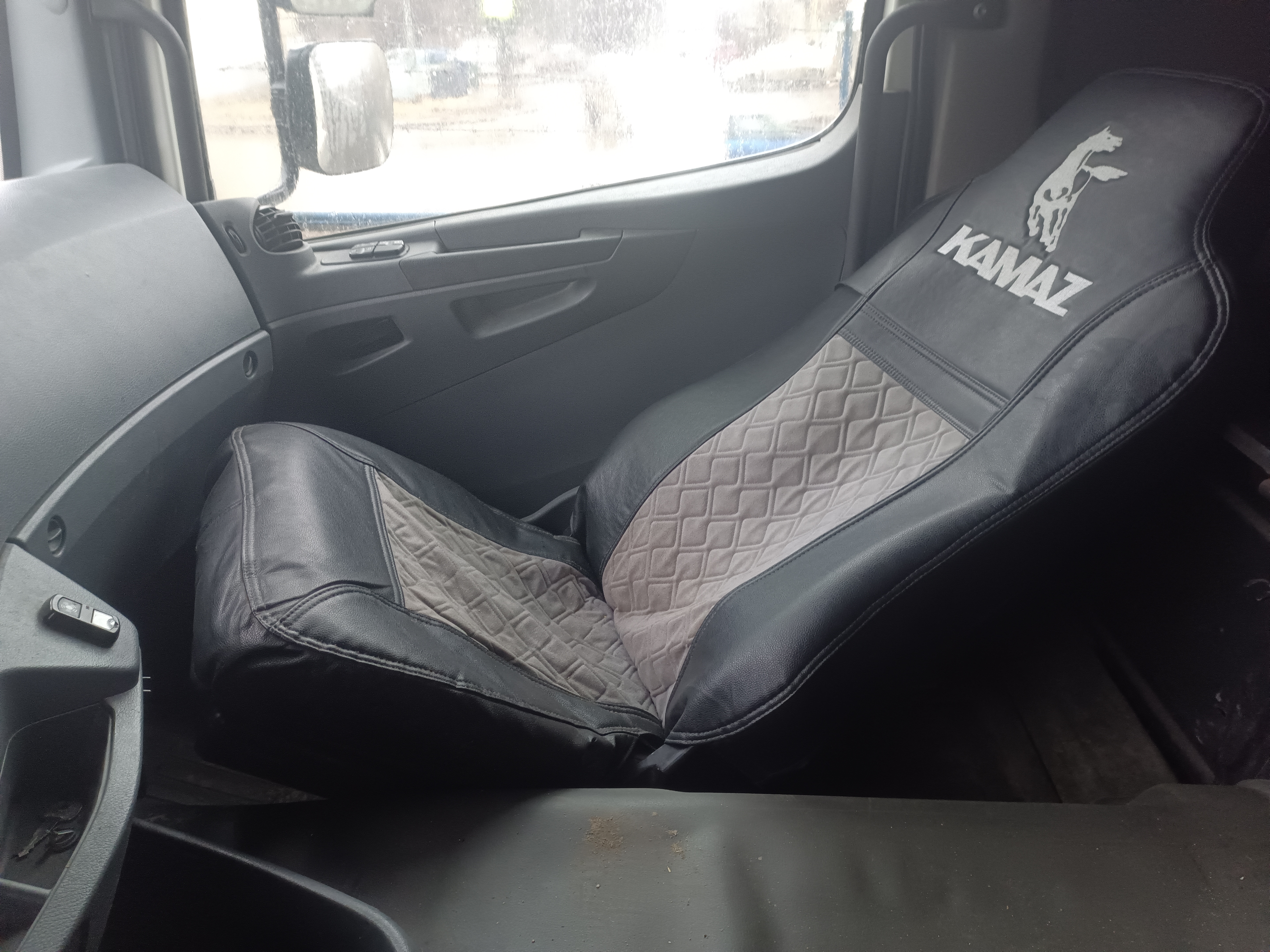 КамАЗ 5490 4x2 Седельный тягач 2021 г. - фото 10