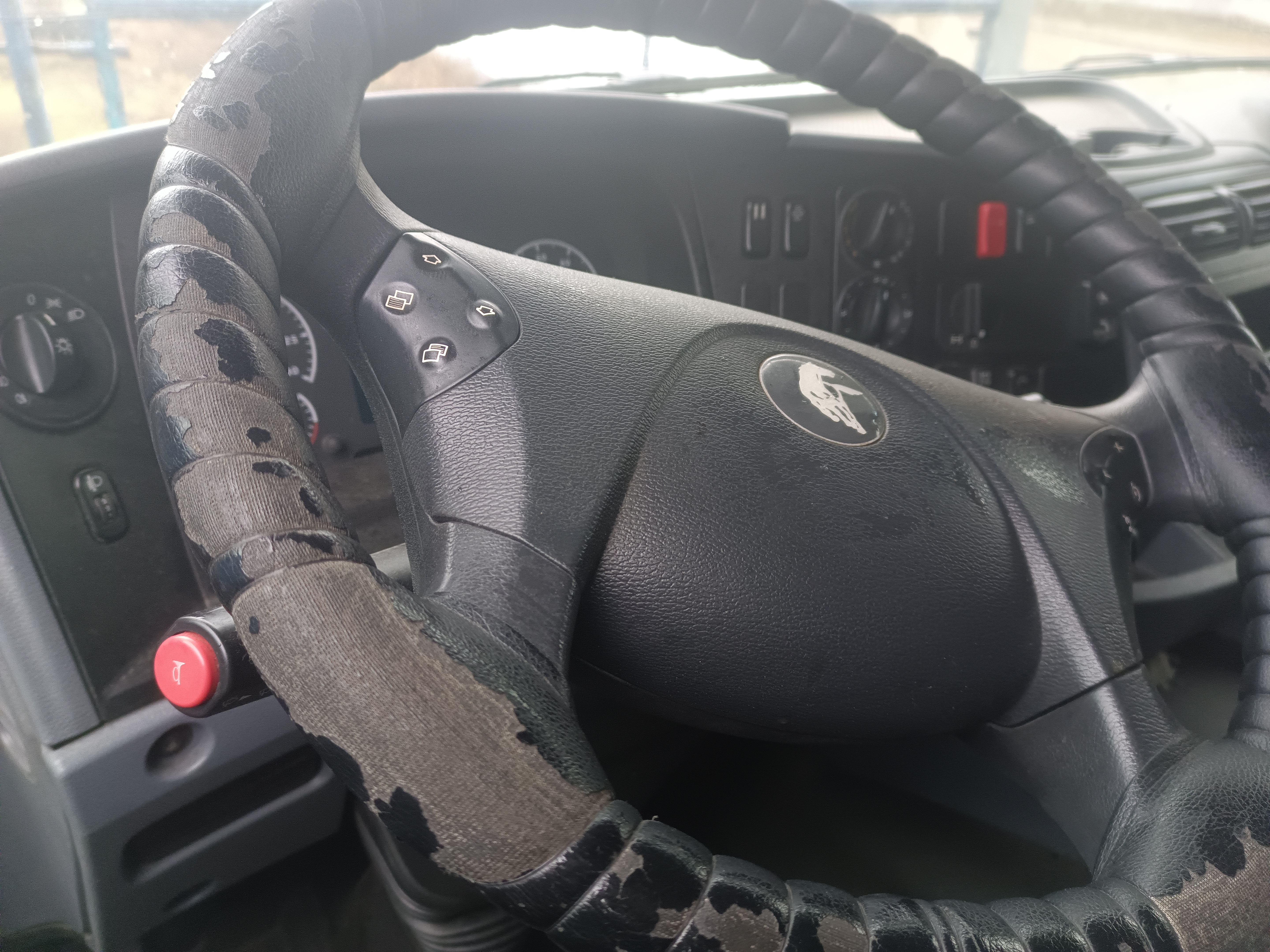 КамАЗ 5490 4x2 Седельный тягач 2021 г. - фото 11