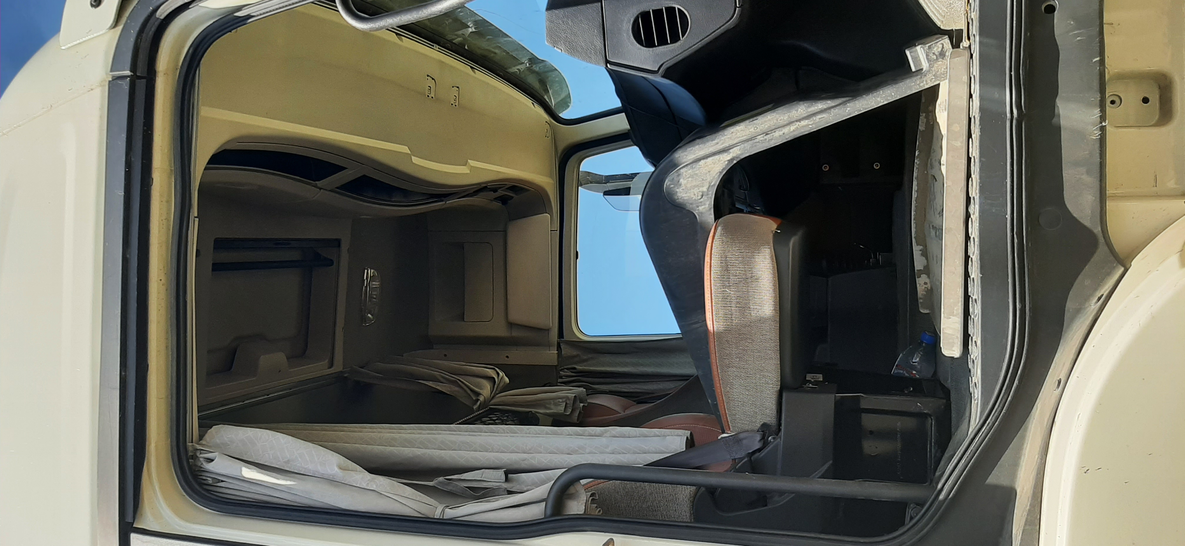 Foton AUMAN 4x2 Седельный тягач 2023 г. - фото 12