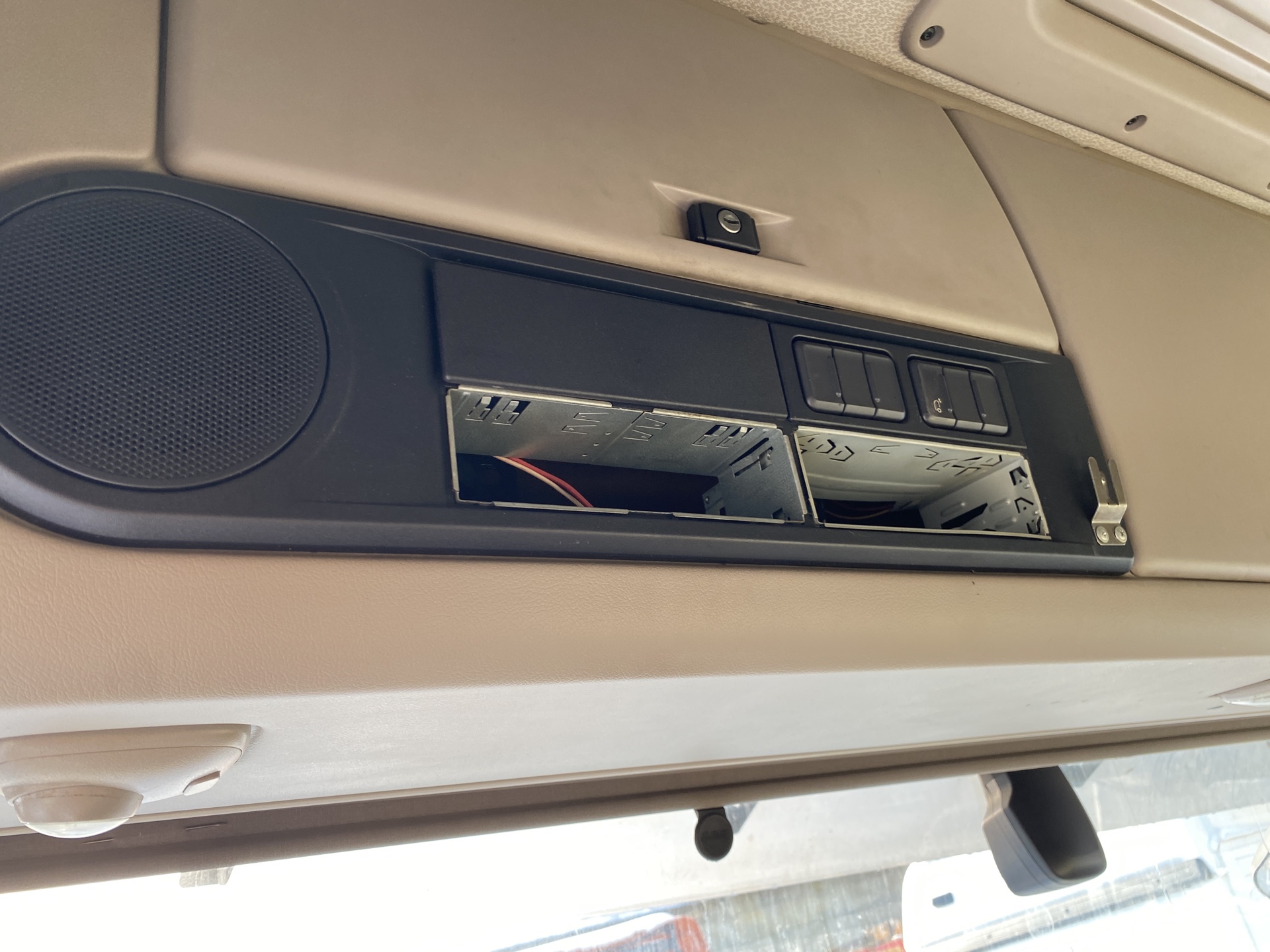 SANY D* 4x2 Седельный тягач 2023 г. - фото 7