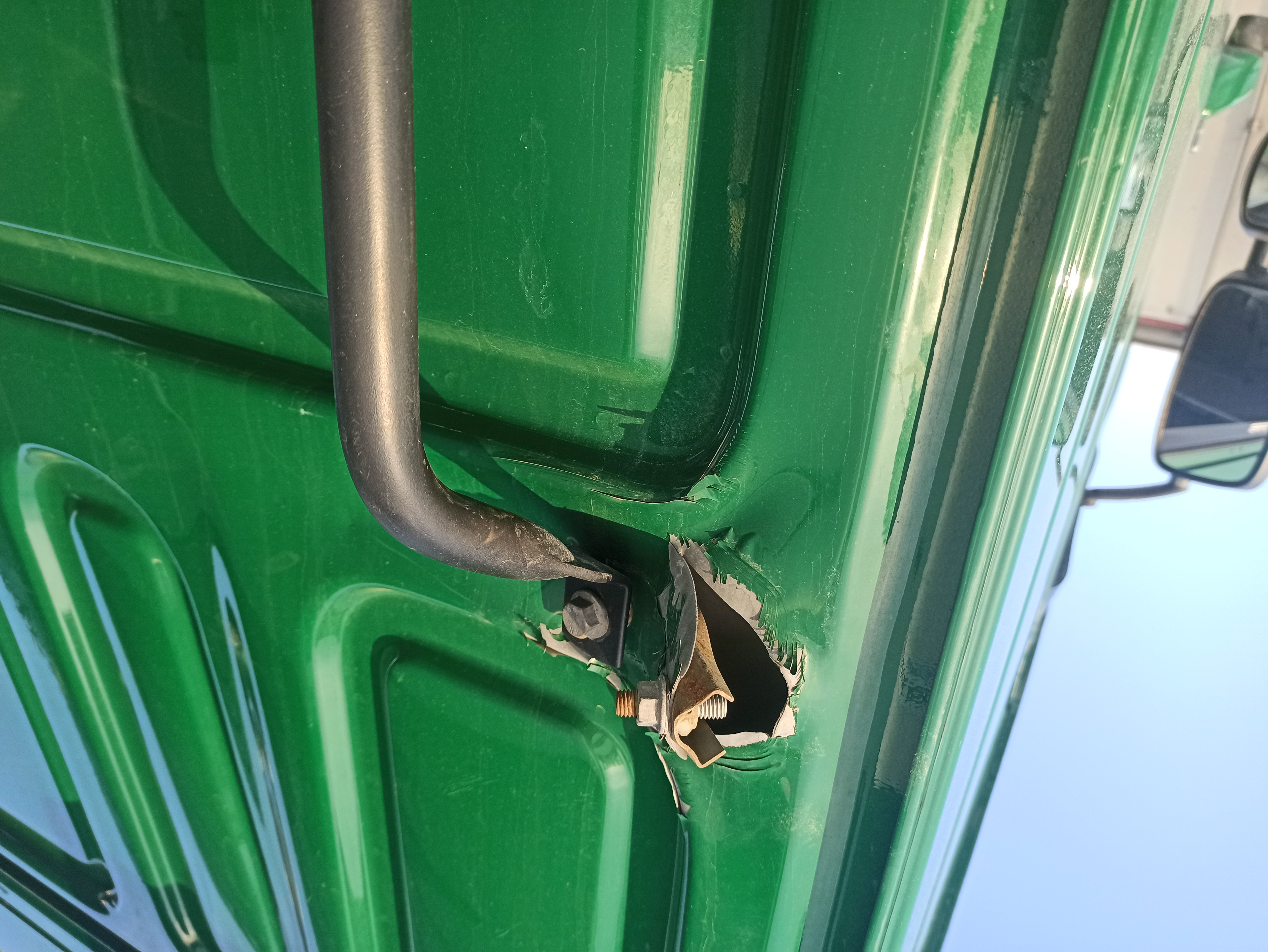 DAF XF 4x2 Седельный тягач 2017 г. - фото 11