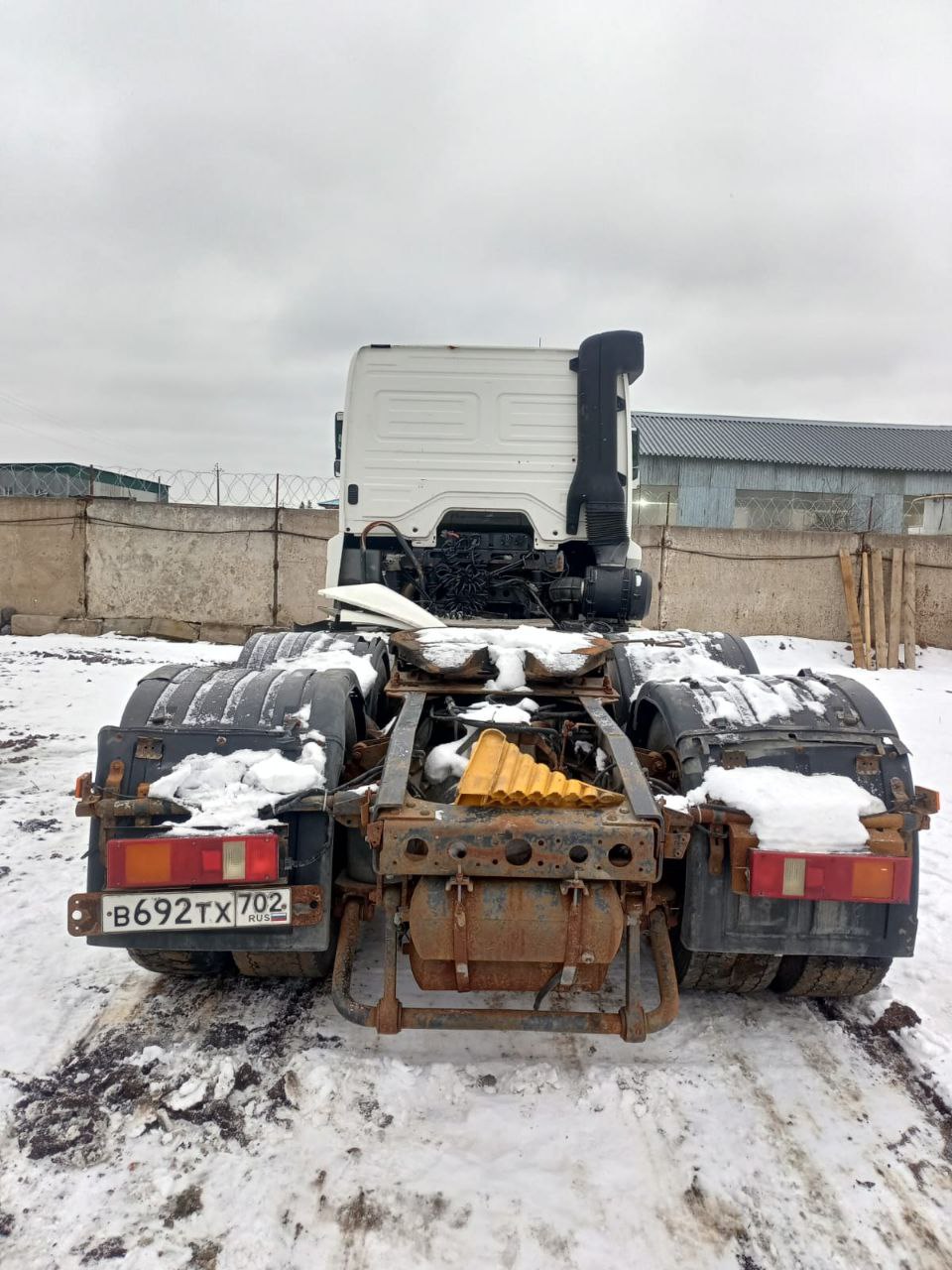 КамАЗ 65206 6x4 Седельный тягач 2017 г. - фото 6