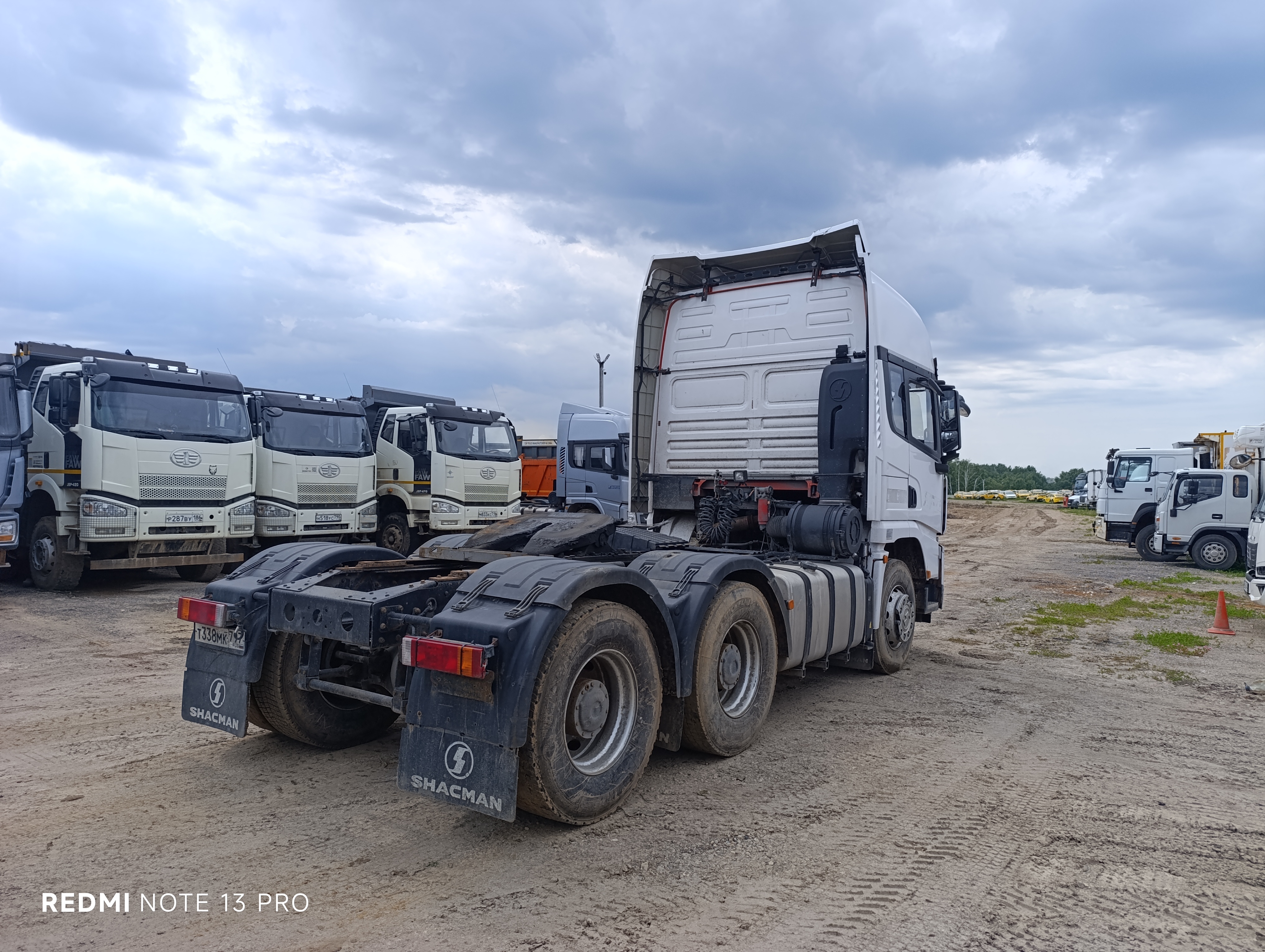 Shacman (Shaanxi) SX* 6x4 Седельный тягач 2022 г. - фото 6