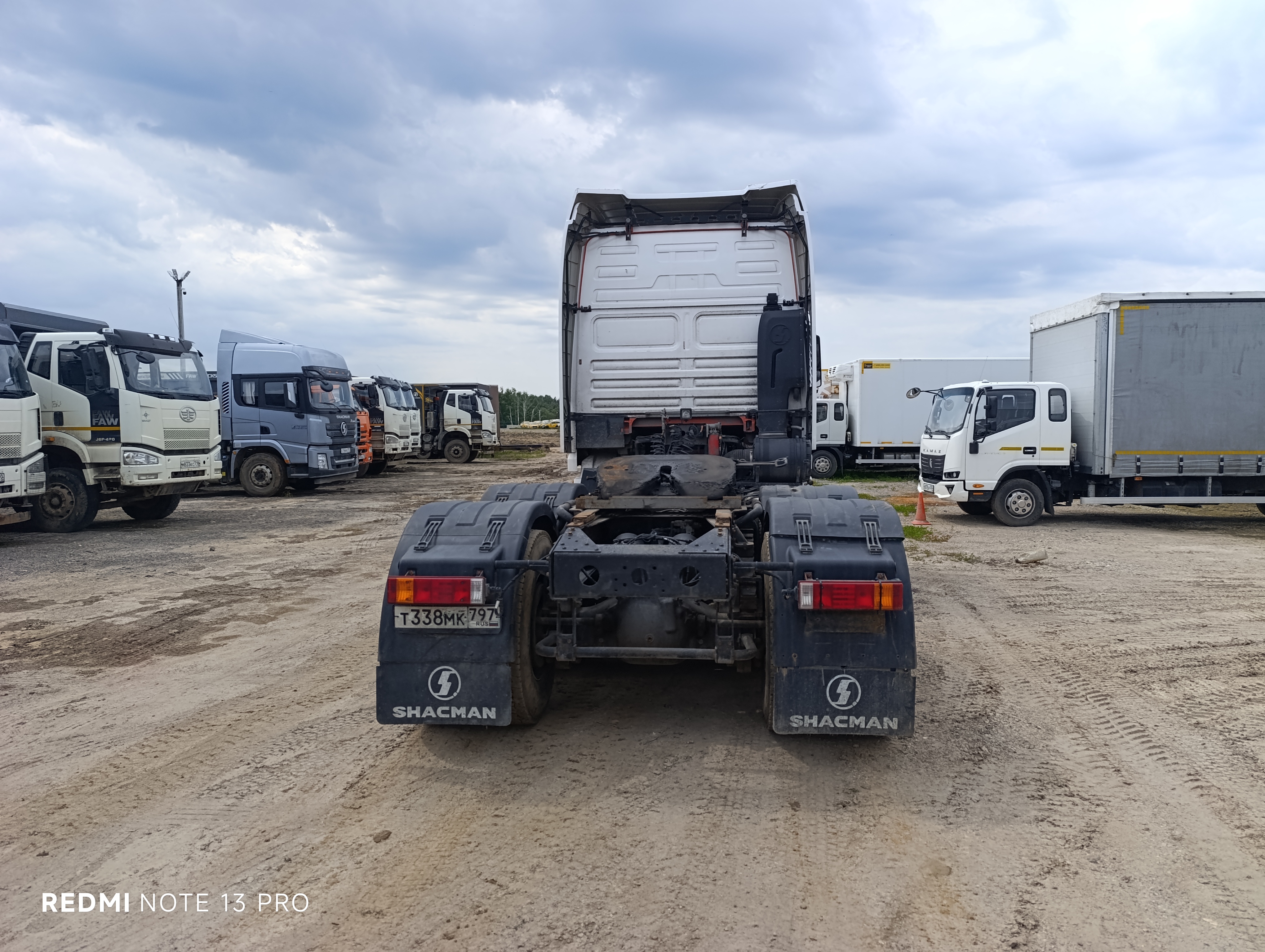 Shacman (Shaanxi) SX* 6x4 Седельный тягач 2022 г. - фото 8