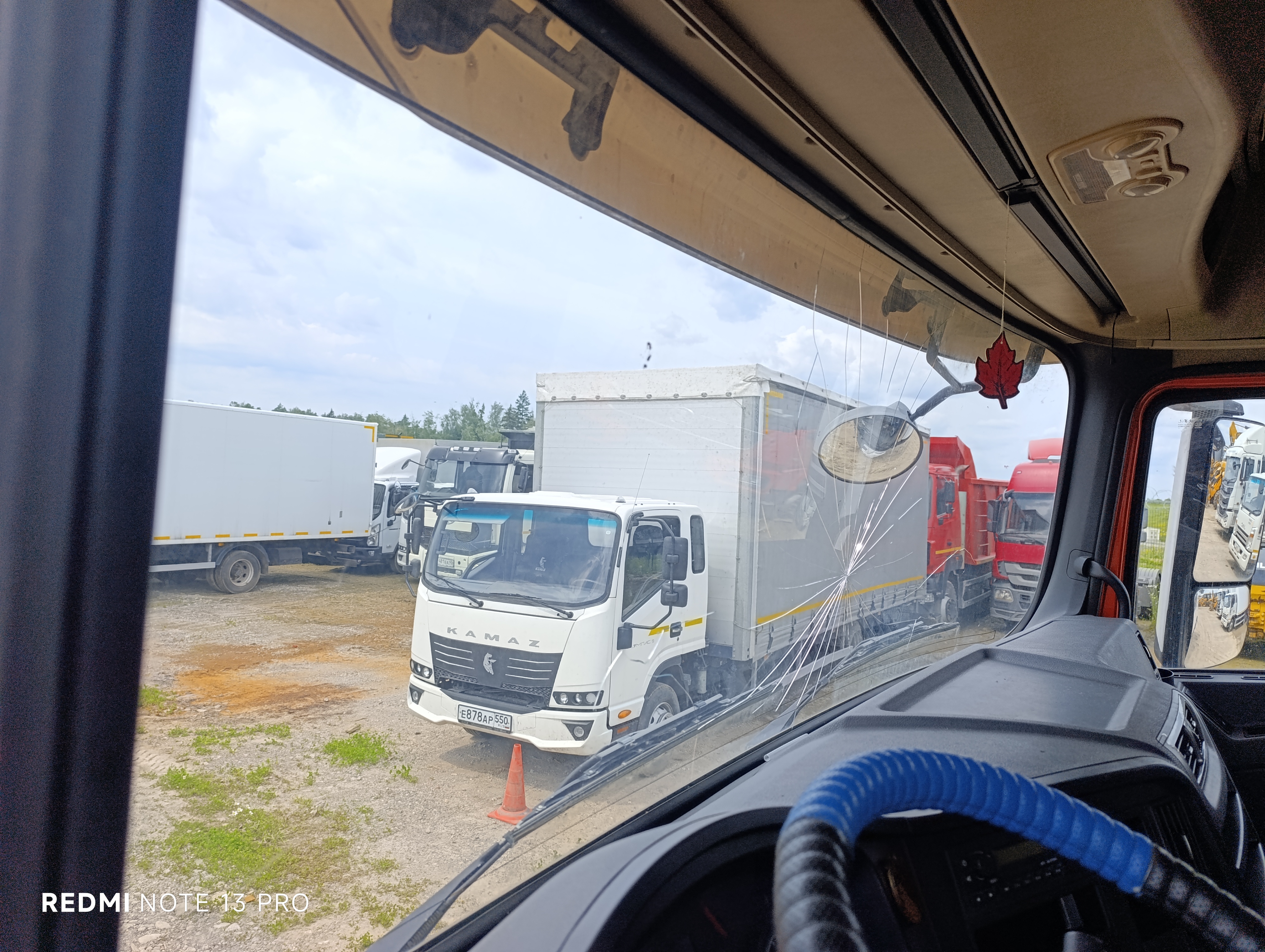 Shacman (Shaanxi) SX* 6x4 Седельный тягач 2022 г. - фото 11