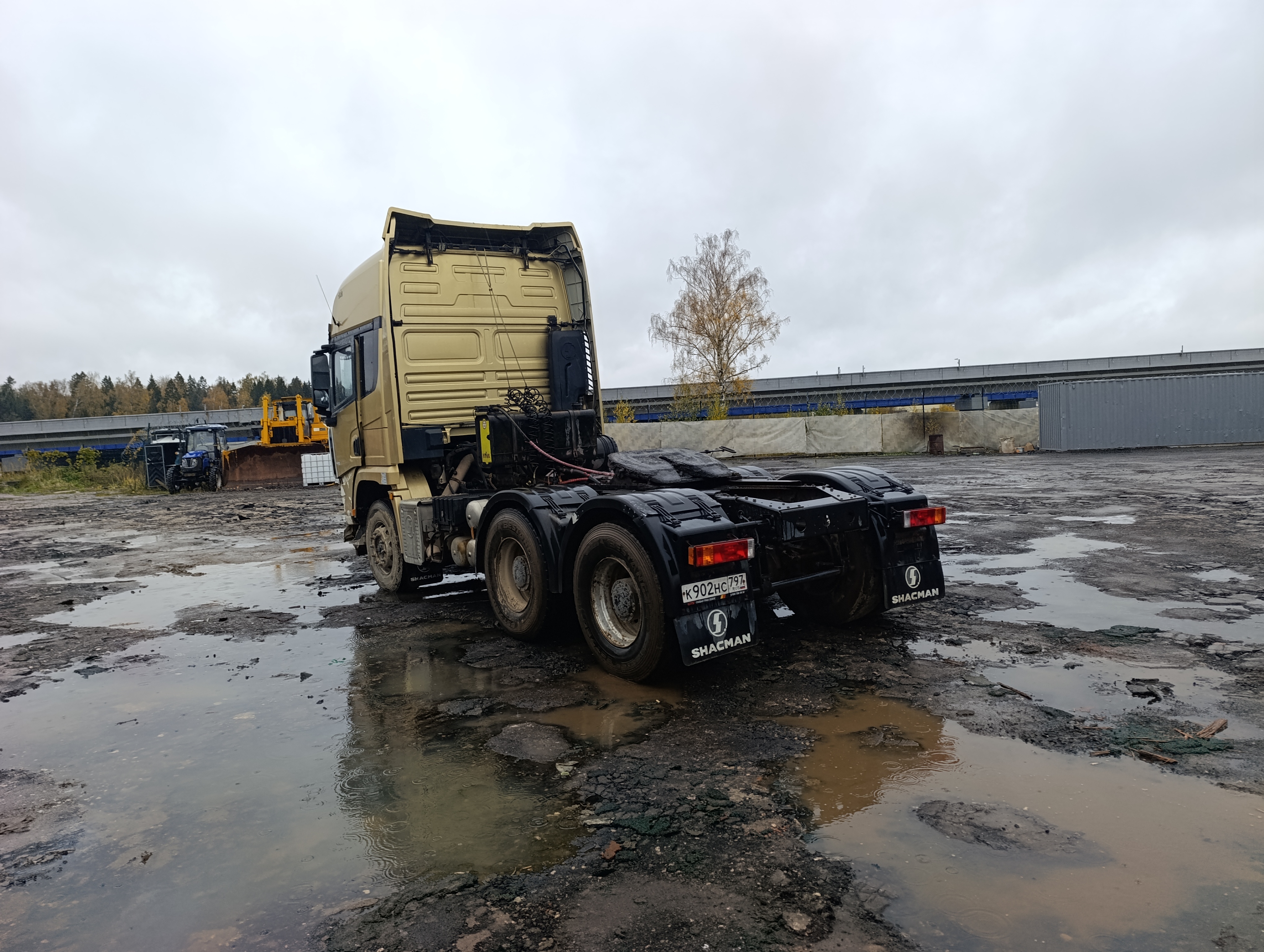 Shacman (Shaanxi) SX* 6x4 Седельный тягач 2022 г. - фото 7