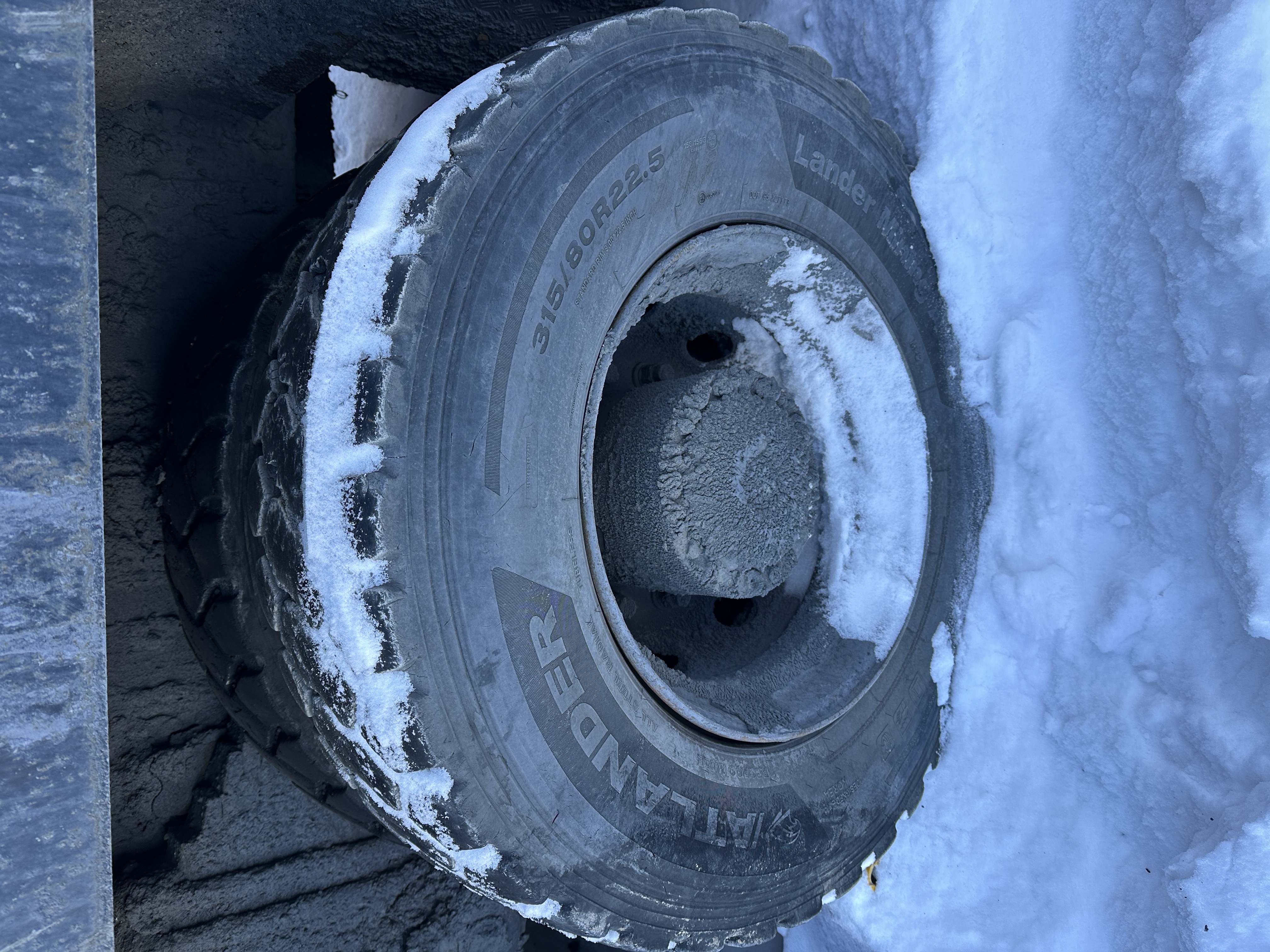 Shacman (Shaanxi) SX* 8x4 Самосвал 2022 г. - фото 18