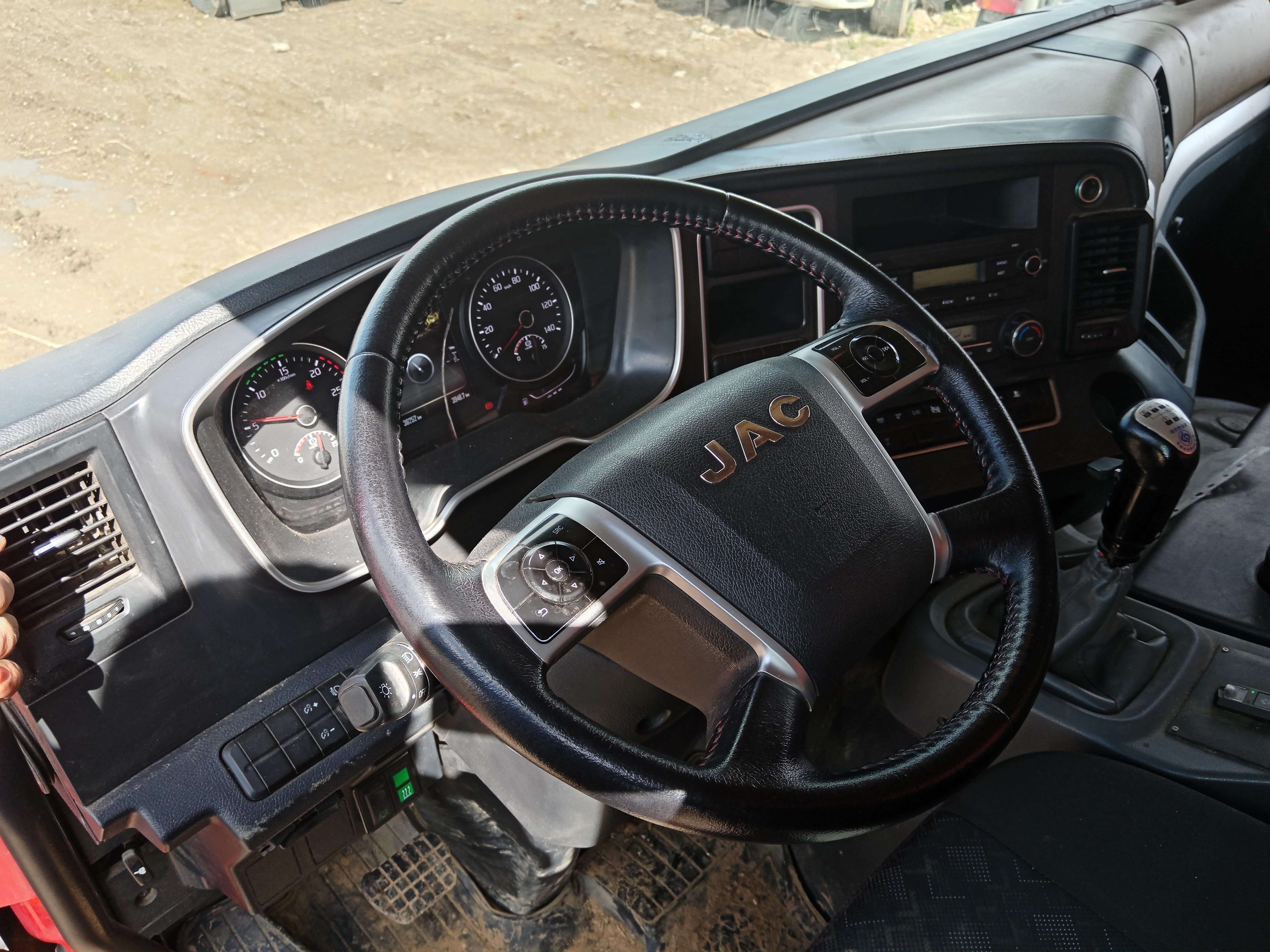 JAC N410 8x4 Самосвал 2022 г. - фото 12