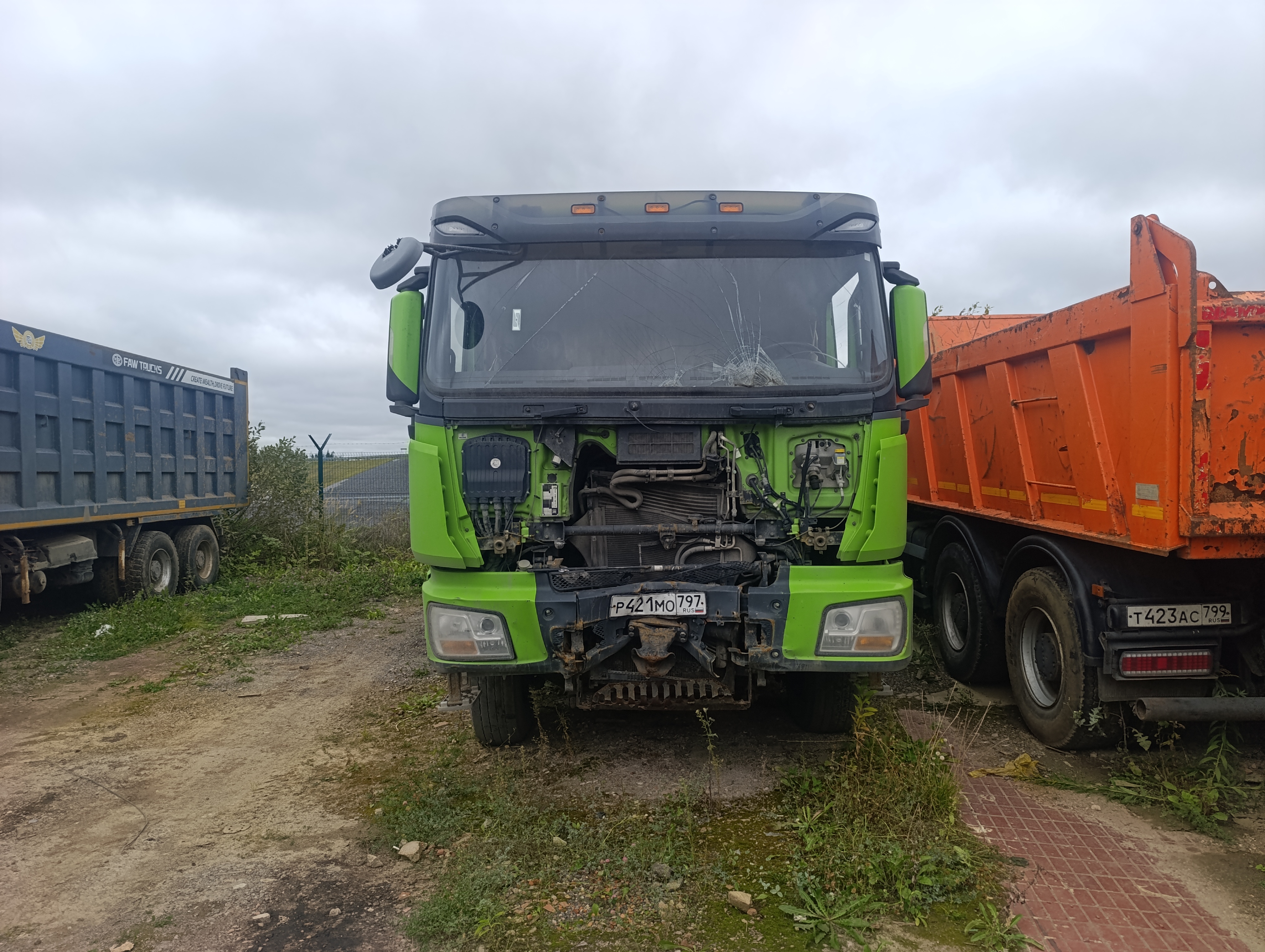 Shacman (Shaanxi) SX* 8x4 Самосвал 2022 г.