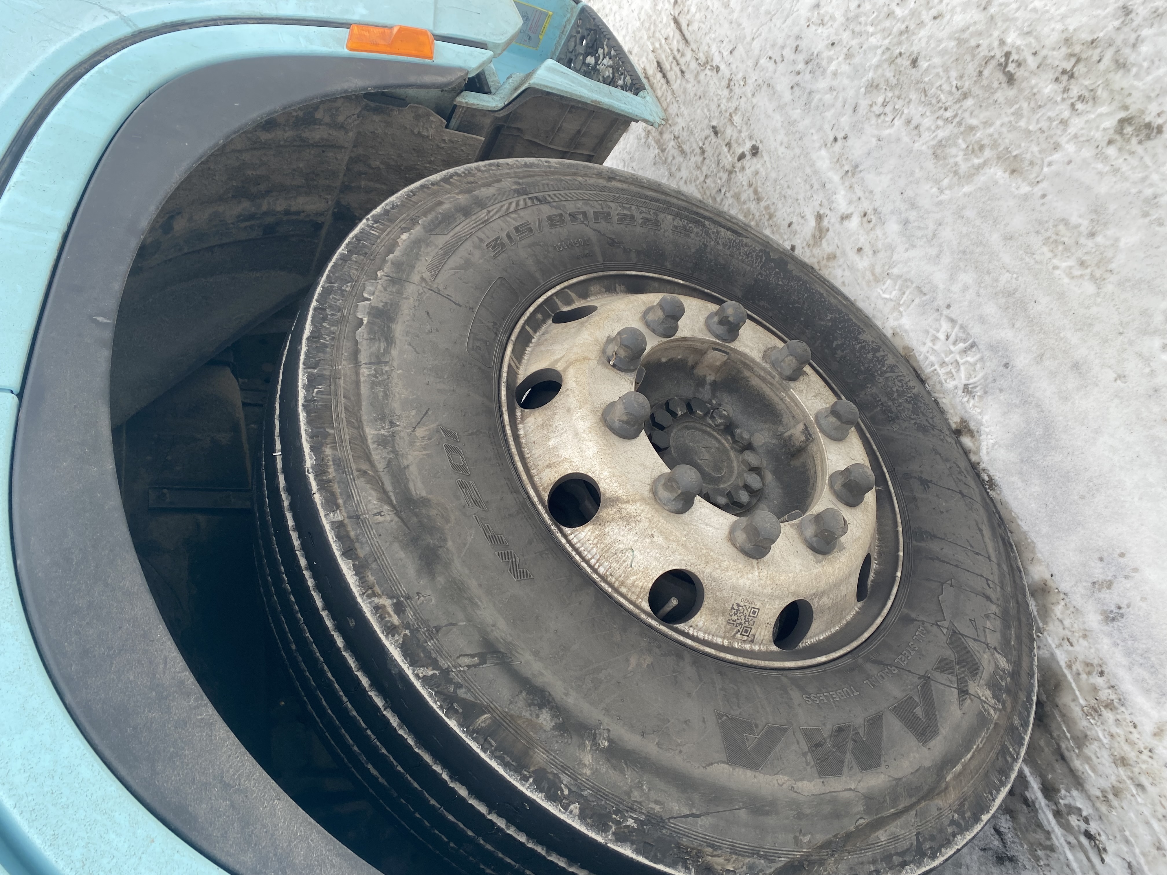 Shacman (Shaanxi) SX* 4x2 Седельный тягач 2023 г. - фото 6