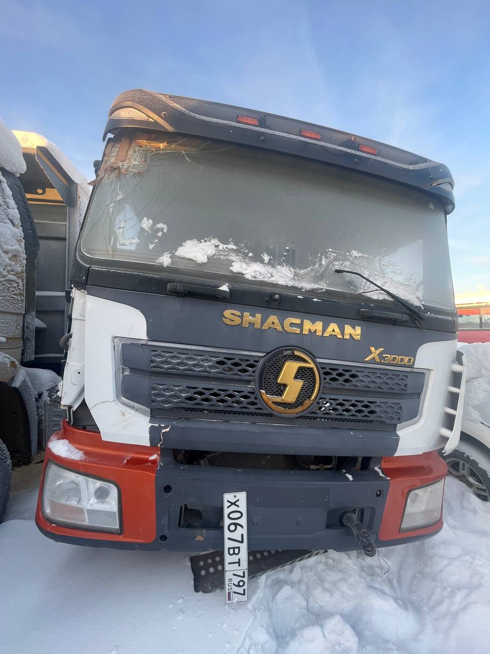 Shacman (Shaanxi) SX* 6x6 Самосвал 2021 г.