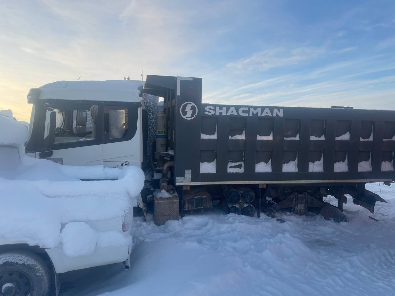 Shacman (Shaanxi) SX* 6x6 Самосвал 2021 г. - фото 2