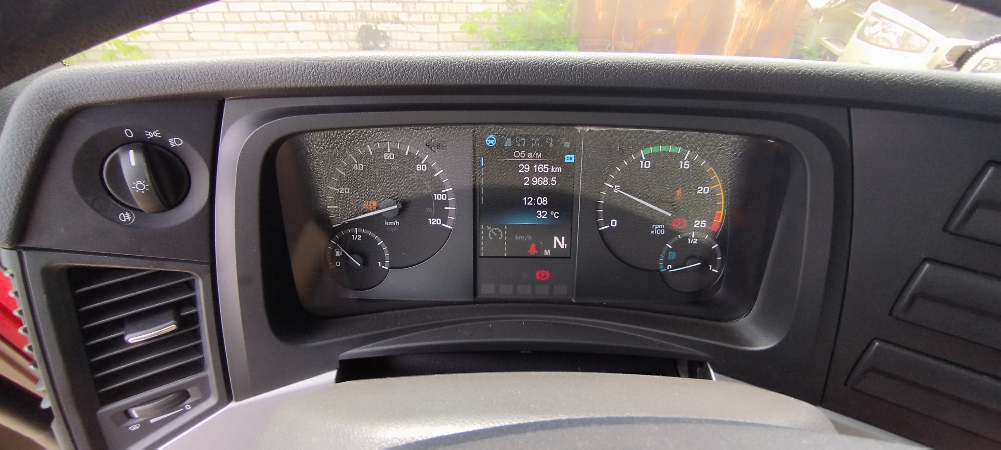 Mercedes-Benz Actros 6x4 Седельный тягач 2022 г. - фото 9