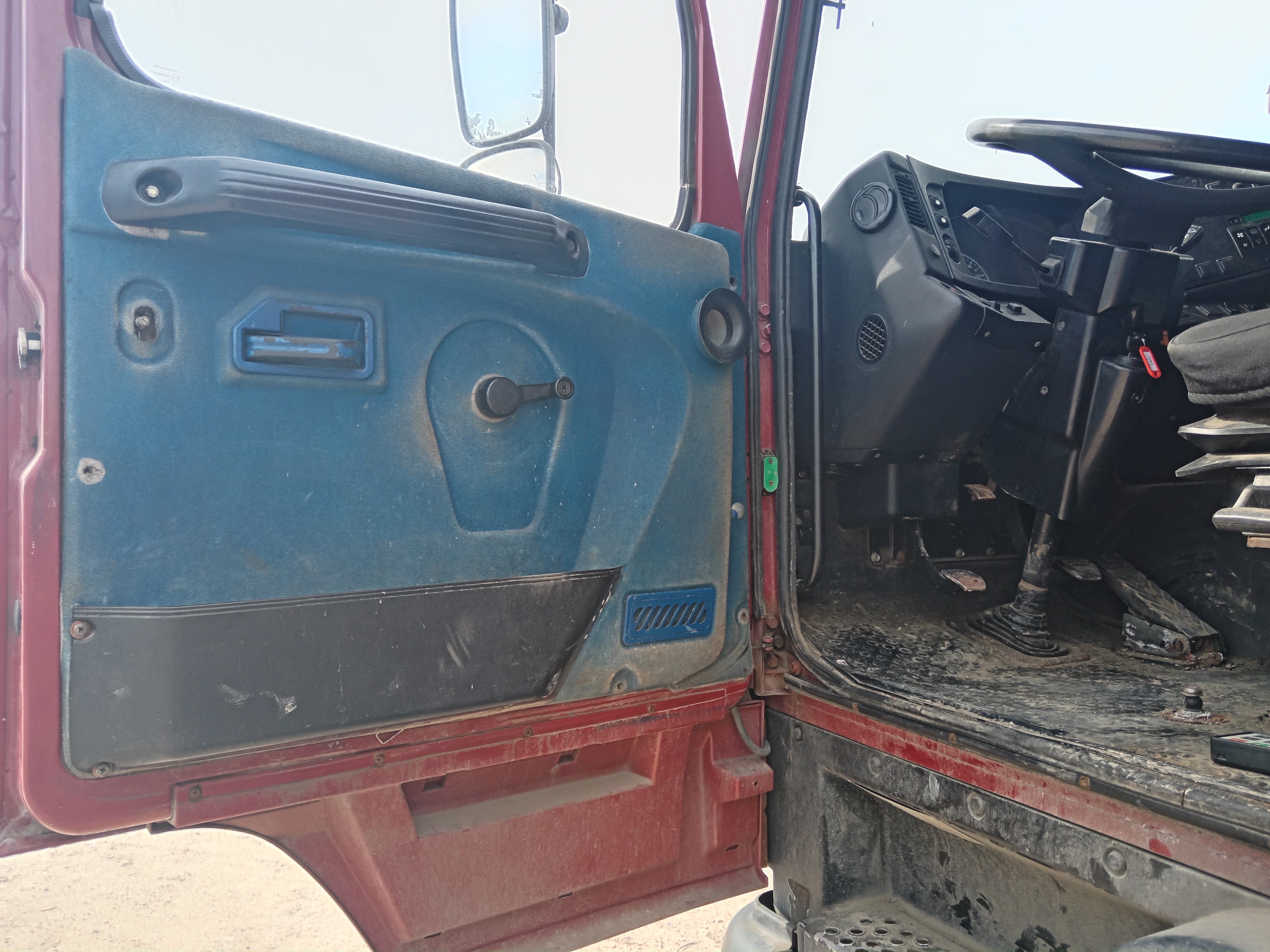 МАЗ 5440 4x2 Седельный тягач 2017 г. - фото 11